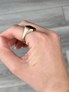 Vintage Carnelian and 9 Carat Gold Signet Ring