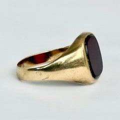 Anillo de sello vintage de cornalina y oro de 9 quilates