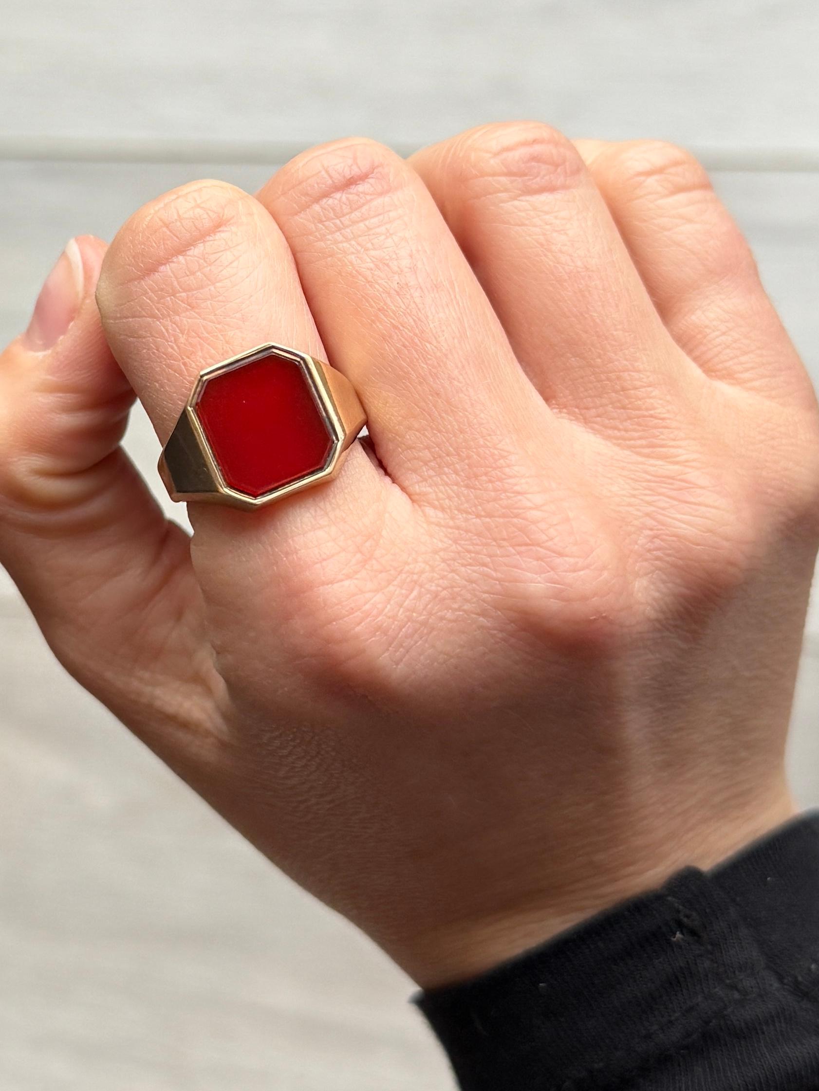 Oval Cut Vintage Carnelian and 9 Carat Gold Signet Ring