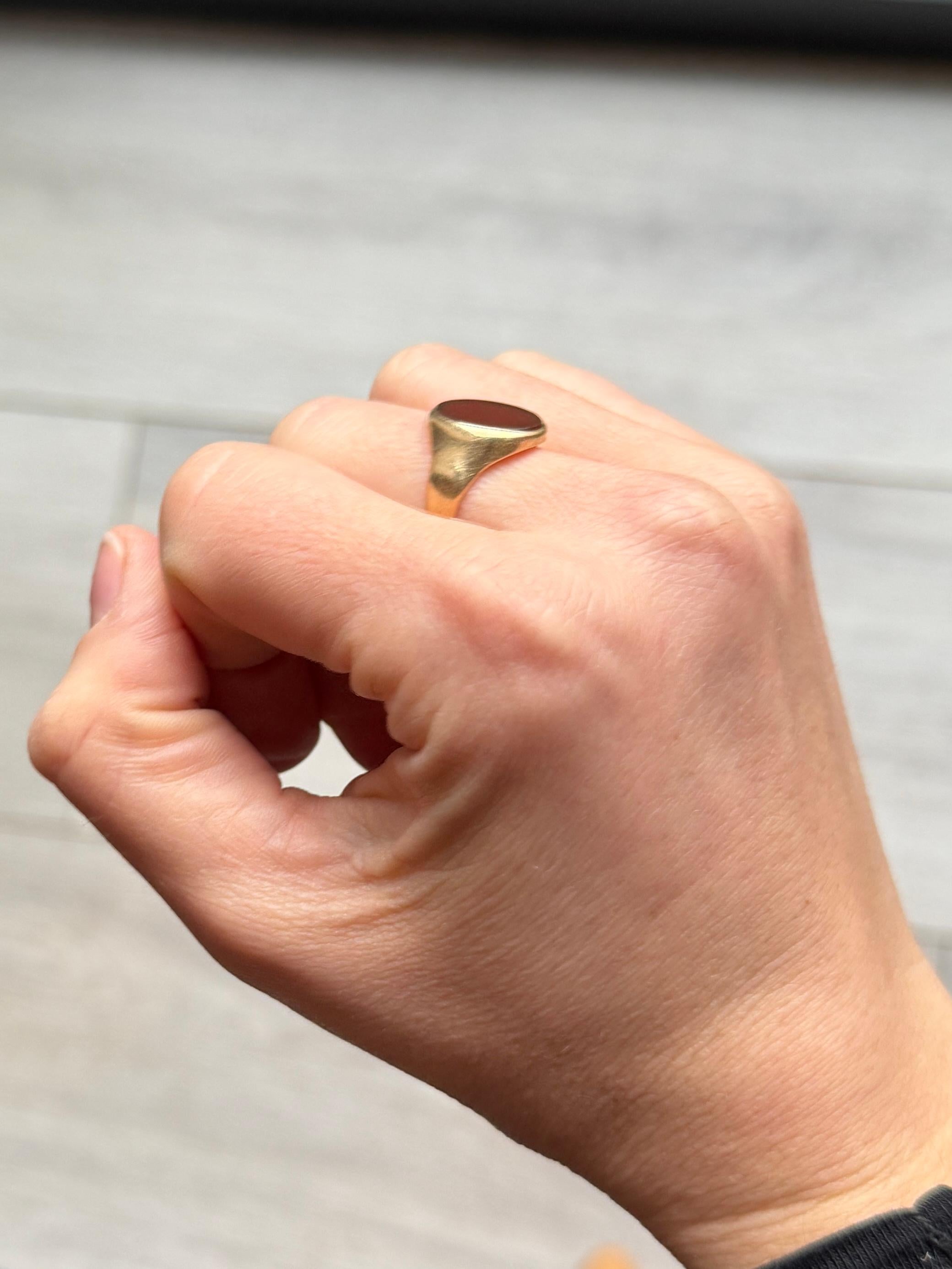Oval Cut Vintage Carnelian and 9 Carat Gold Signet Ring