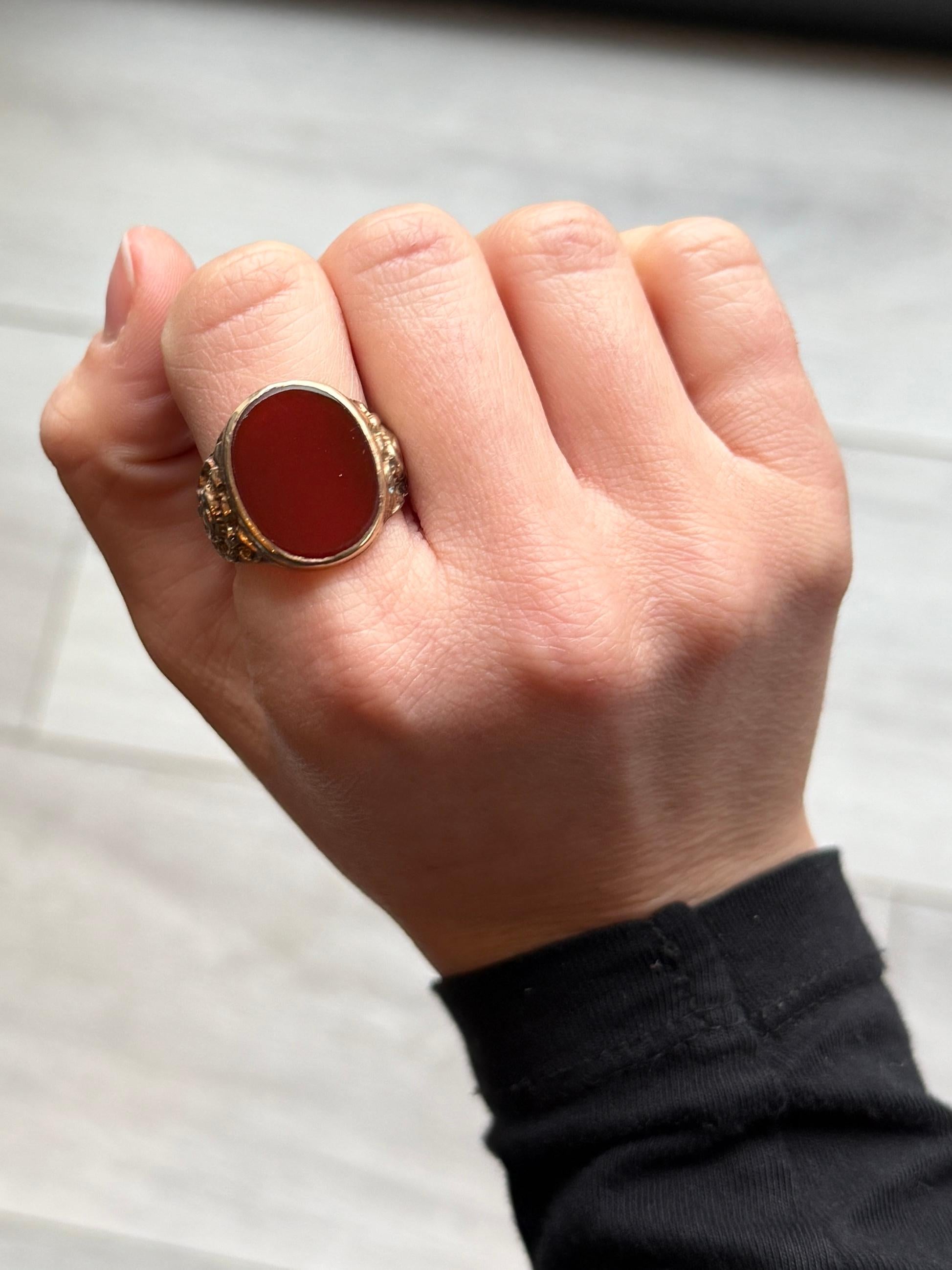 Oval Cut Vintage Carnelian and 9 Carat Gold Signet Ring For Sale