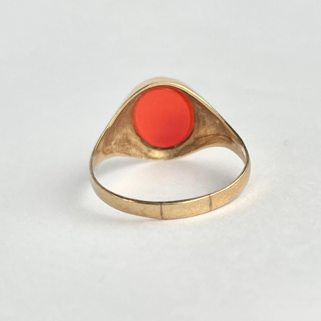 Vintage Carnelian and 9 Carat Gold Signet Ring In Good Condition For Sale In Chipping Campden, GB