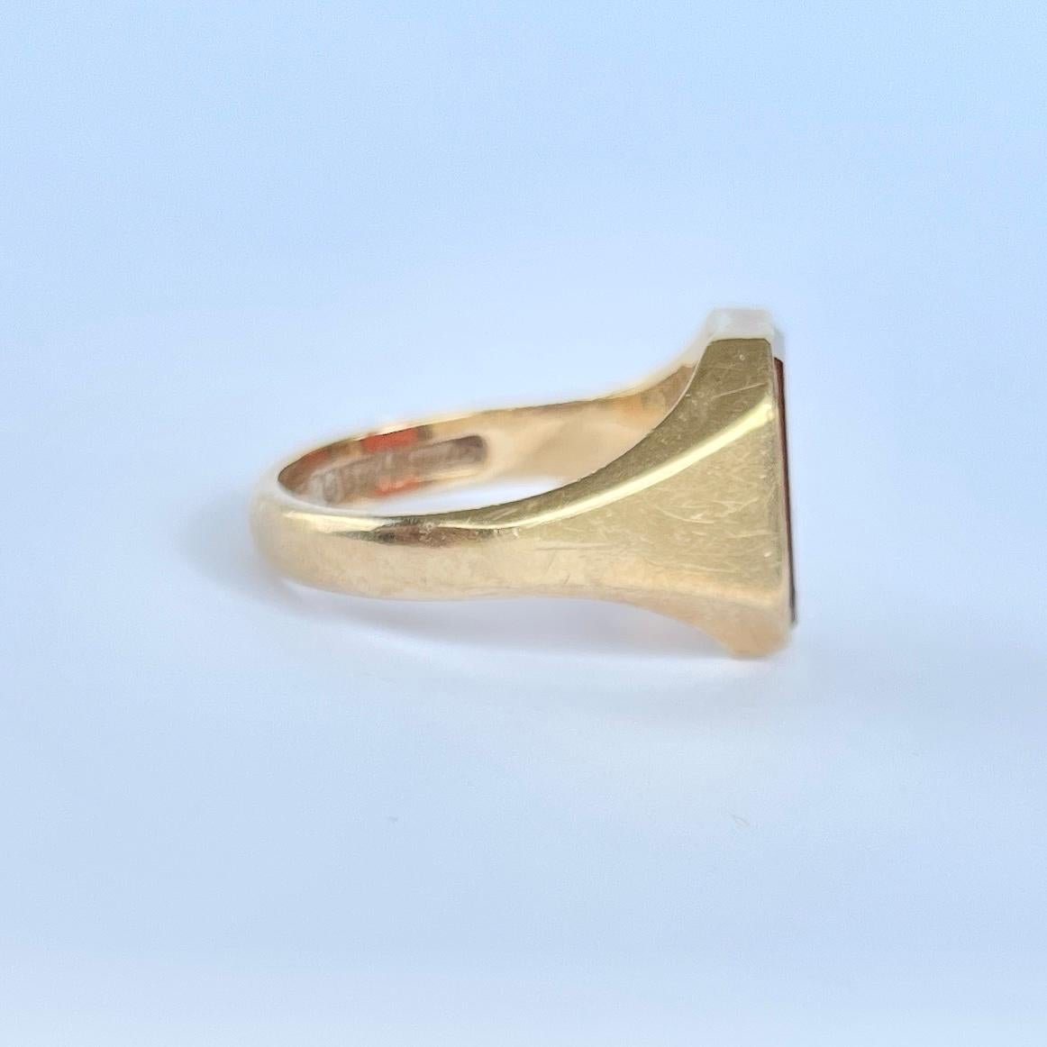 Women's or Men's Vintage Carnelian and 9 Carat Gold Signet Ring
