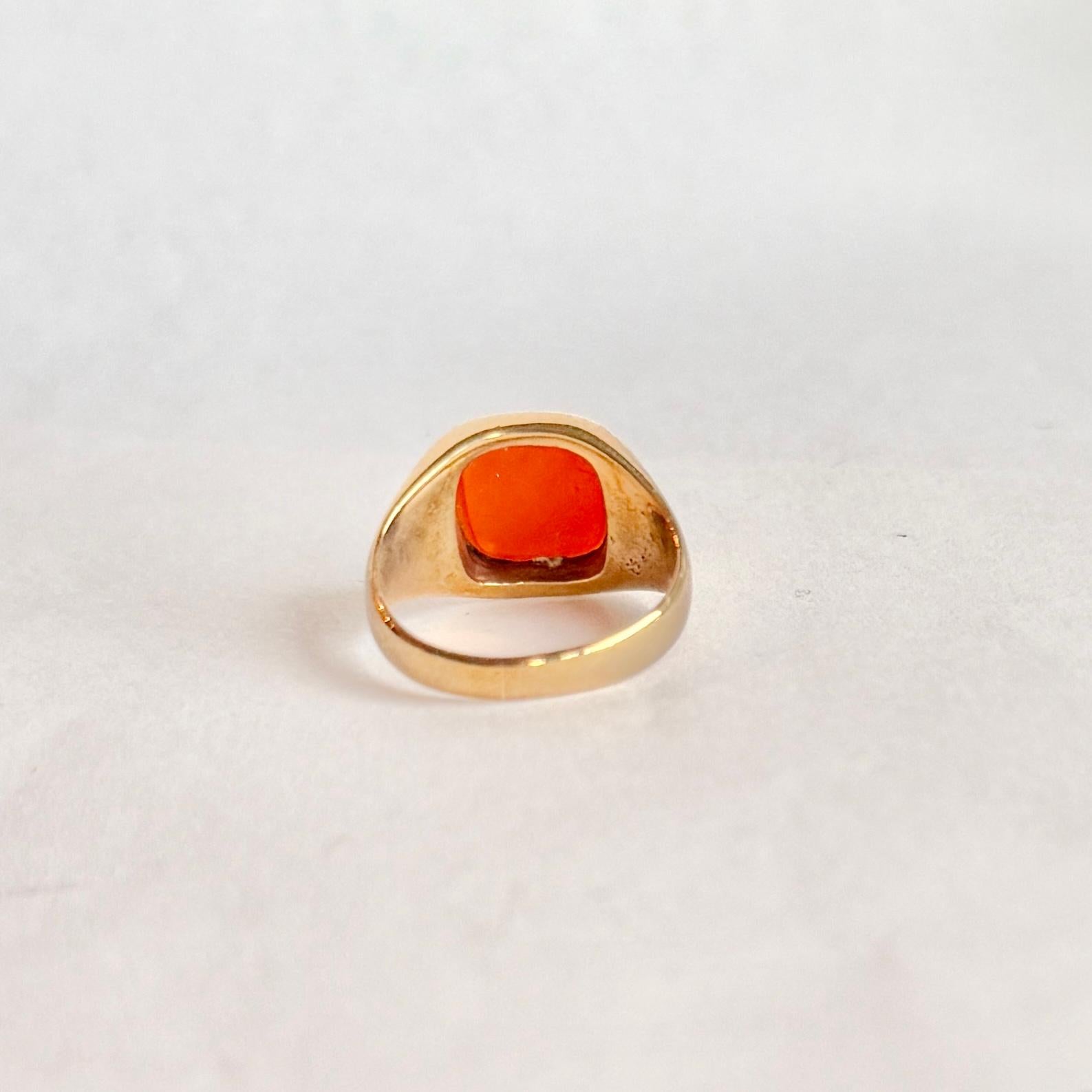 Anello con corniola e oro a 9 carati d'epoca in vendita 1