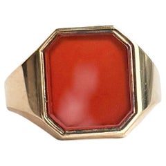 Vintage Carnelian and 9 Carat Gold Signet Ring