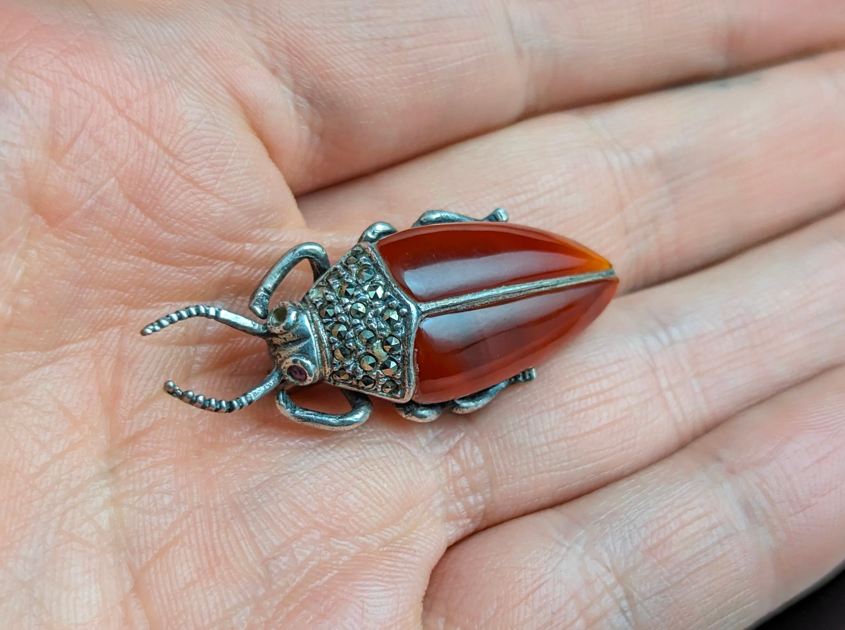 Vintage Carnelian and Marcasite beetle brooch, sterling silver  In Good Condition For Sale In NEWARK, GB