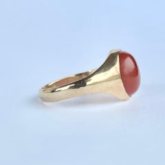 Vintage Carnelian Cabochon and 9 Carat Gold Signet Ring