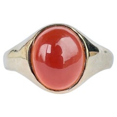 Vintage Carnelian Cabochon and 9 Carat Gold Signet Ring