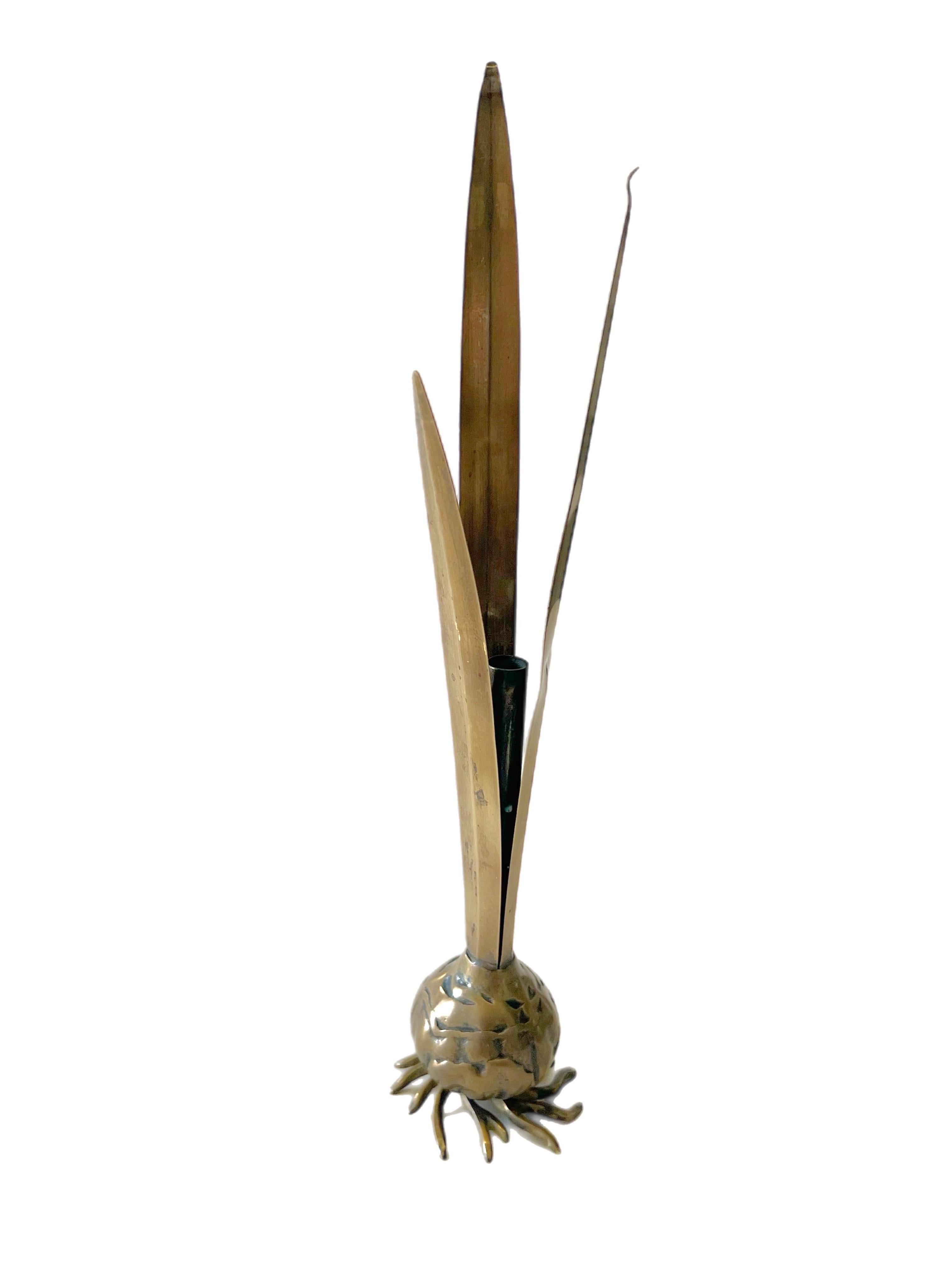 A charming, cast brass bulb sculpture vase. Features a tulip/garlic/onion bulb form complete with stylized roots. Circa 1980 by Carnevale.  Italy 