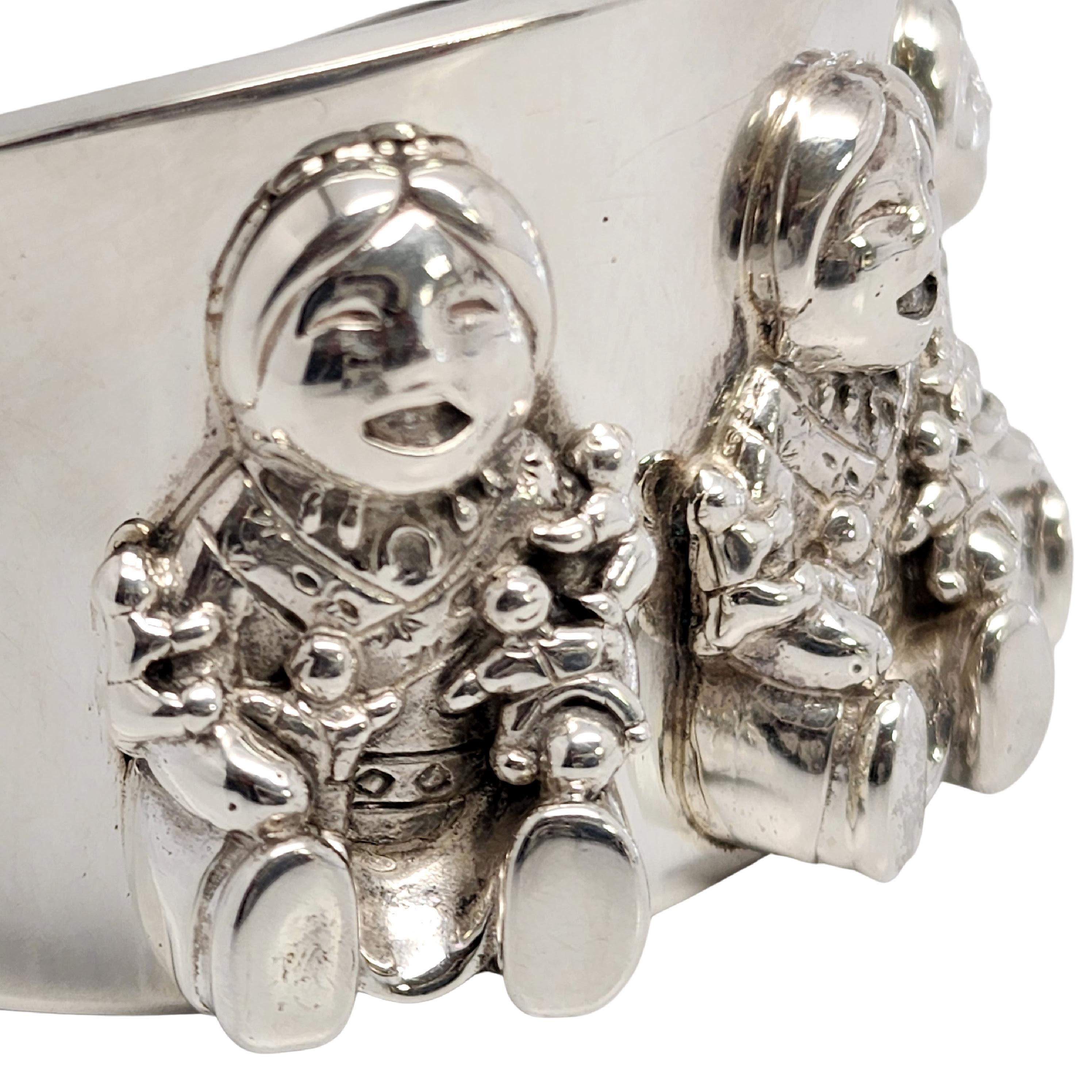 Vintage Carol Felley Sterling Silver Story Telling Cuff Bracelet In Good Condition For Sale In Washington Depot, CT