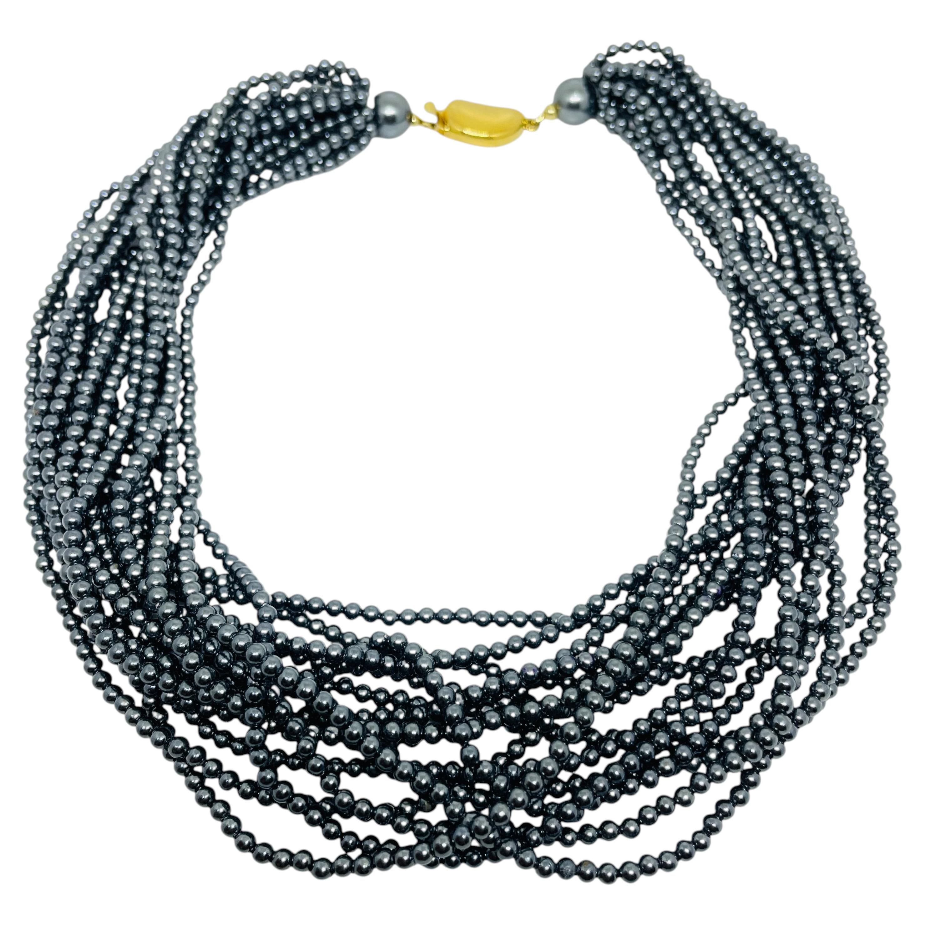 Vintage Carolee, collana di perle finte grigie e d'oro, con perline, a più fili in vendita
