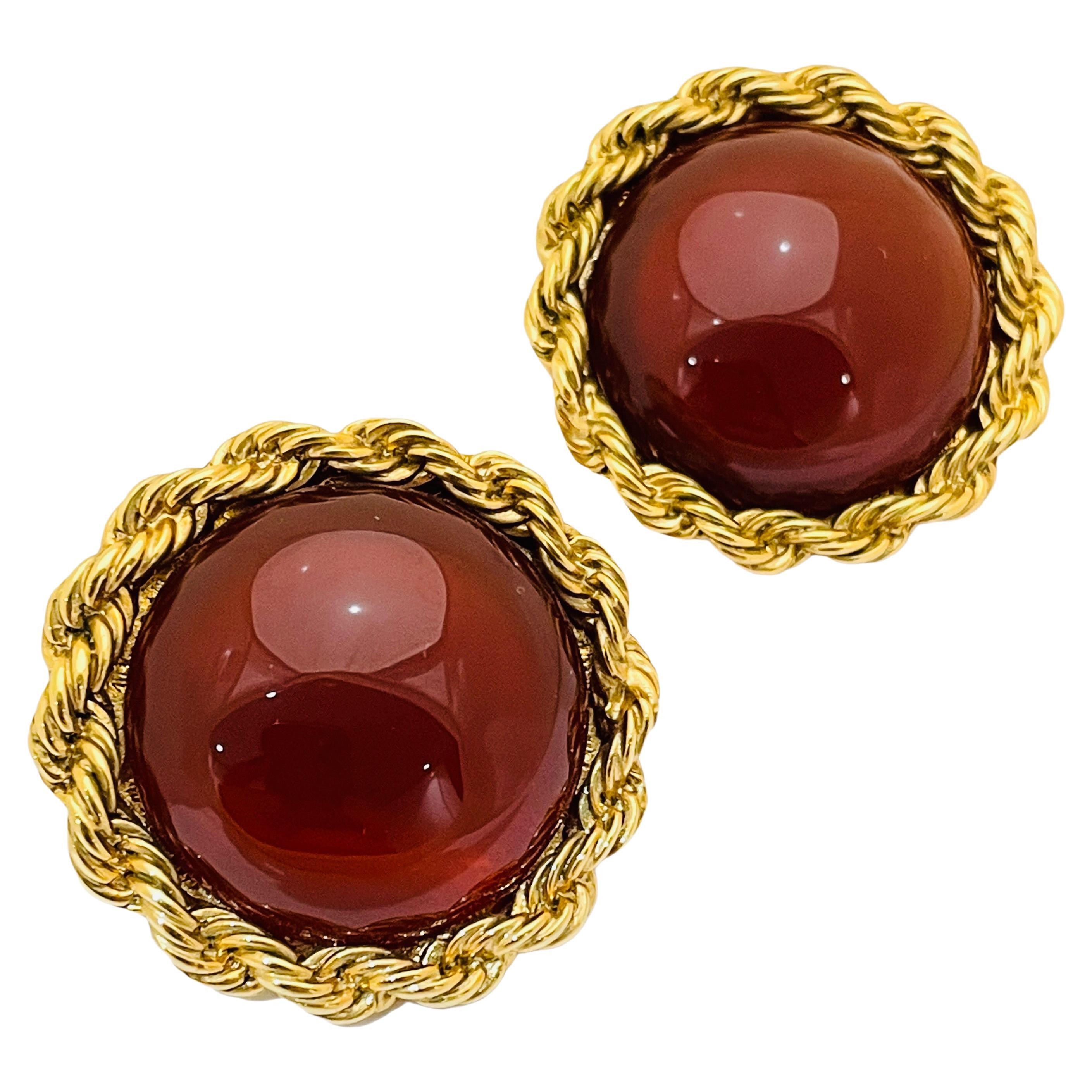 Vintage CAROLEE LUX gold glass massive designer runway clip on earrings For Sale