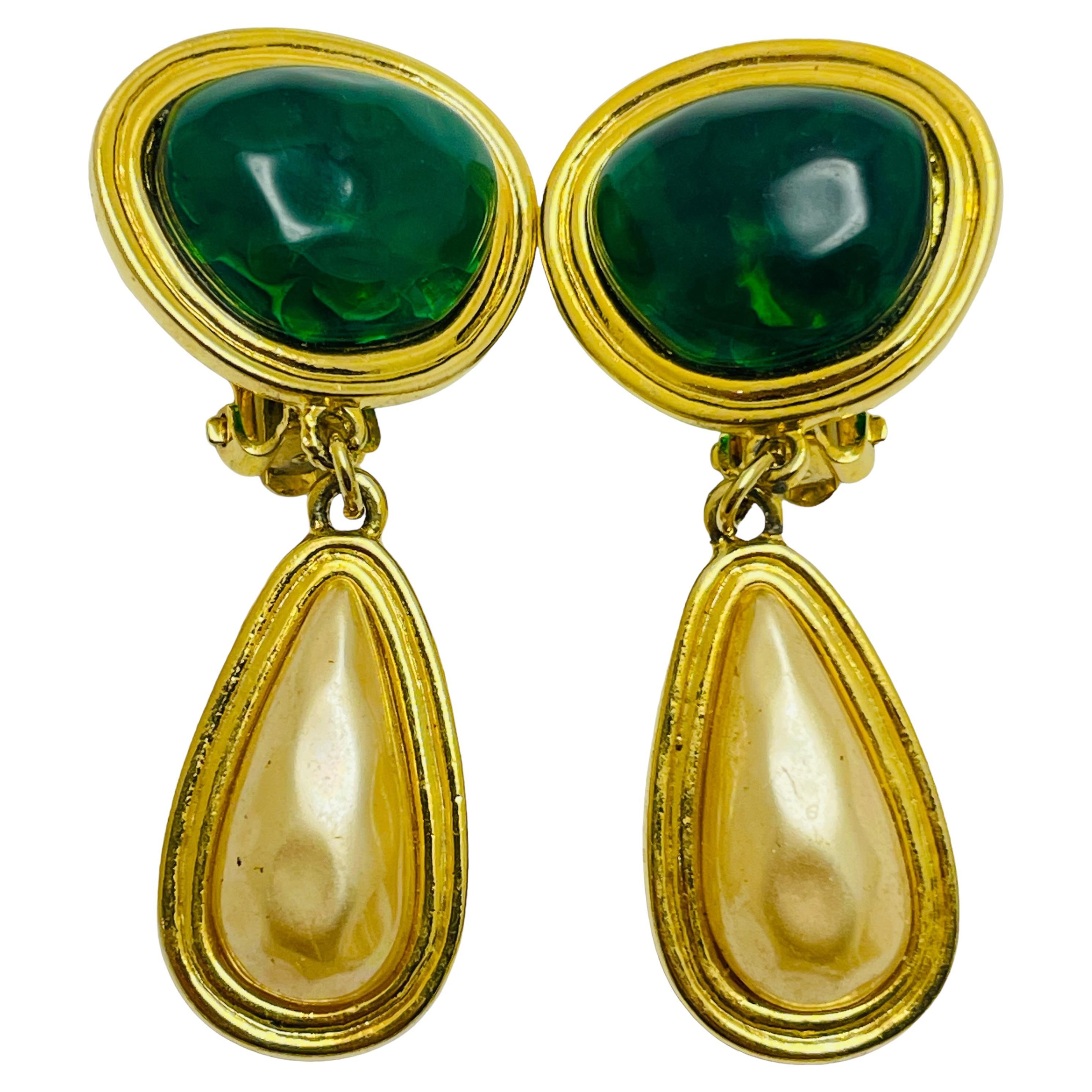 Vintage CAROLEE signed vintage gold tone poured glass designer clip on earrings