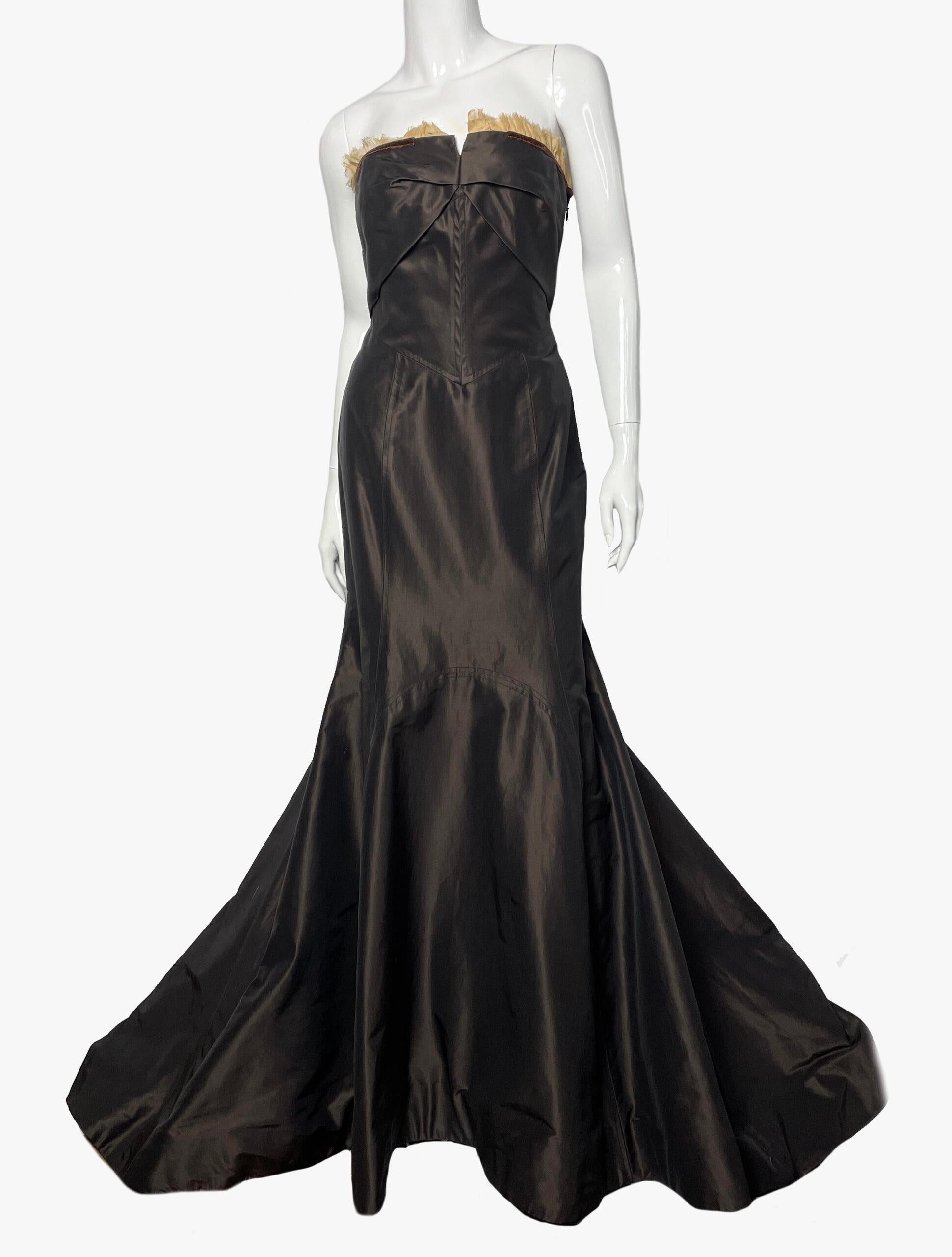Carolina Herrera vintage evening maxi dress, with corset and tulle trim.
Fabric: 75% cotton, 25% silk, Lining – 100% silk
Size: M/US6
Measurements:
Bust: 82-83 cm / 32”
Waist: 61 cm / 24”
Hips- free
Length in front: 135 cm / 53”
Length in