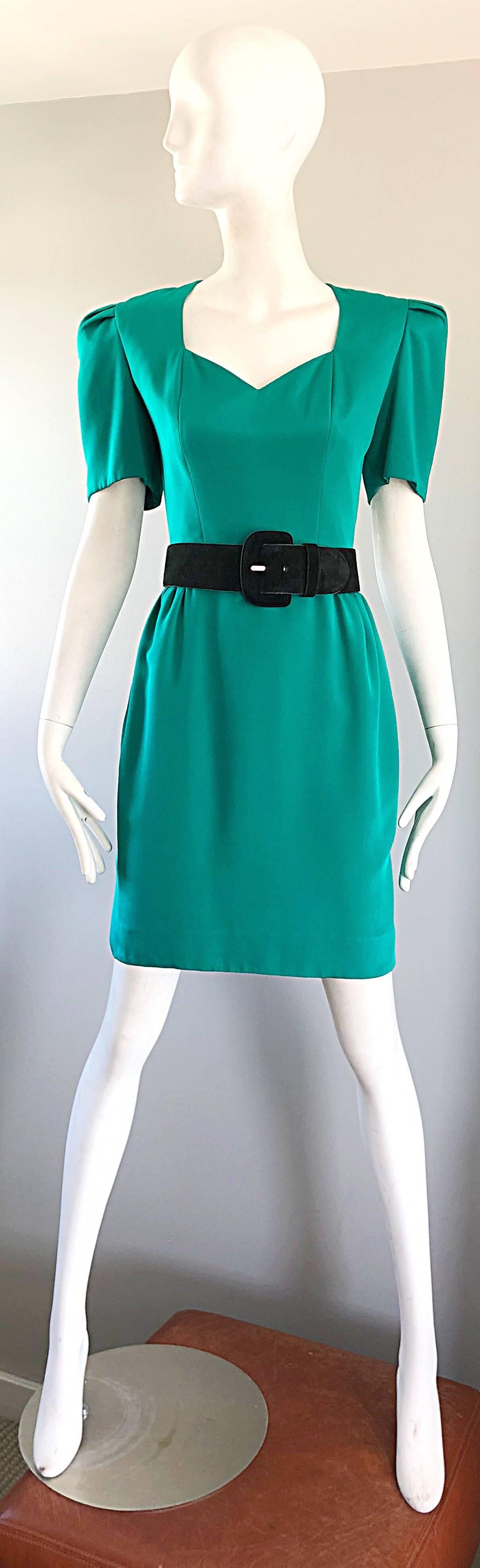 Vintage Carolina Herrera Size 6 1980s Kelly Green Strong Shoulder Silk 80s Dress 6