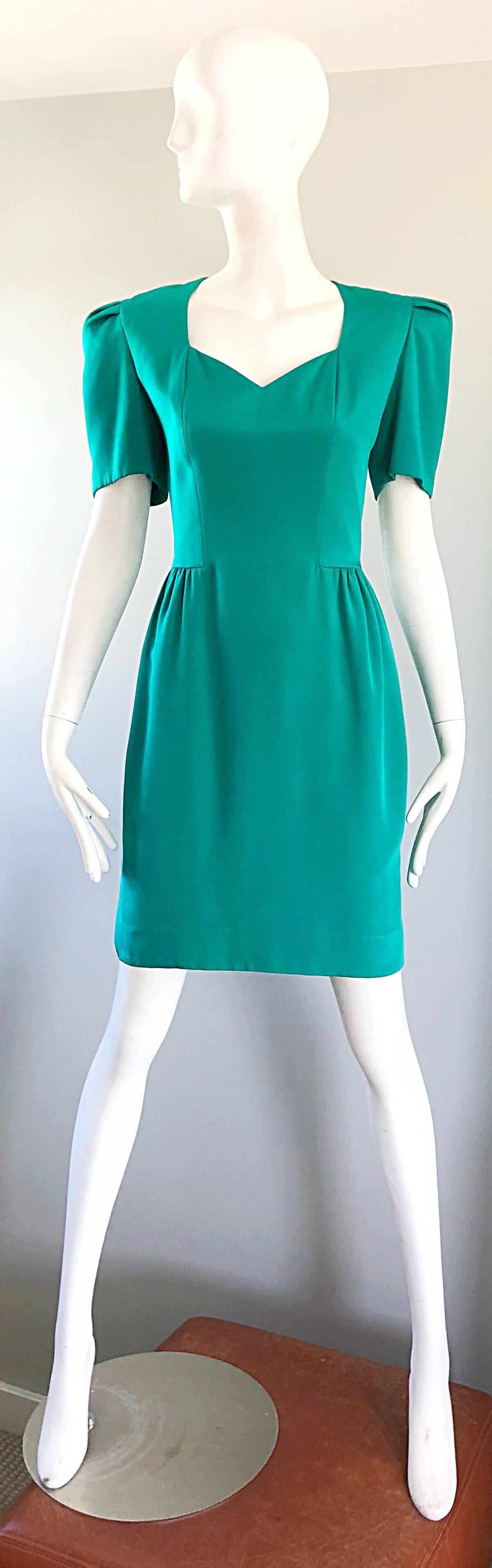 Vintage Carolina Herrera Size 6 1980s Kelly Green Strong Shoulder Silk 80s Dress 12