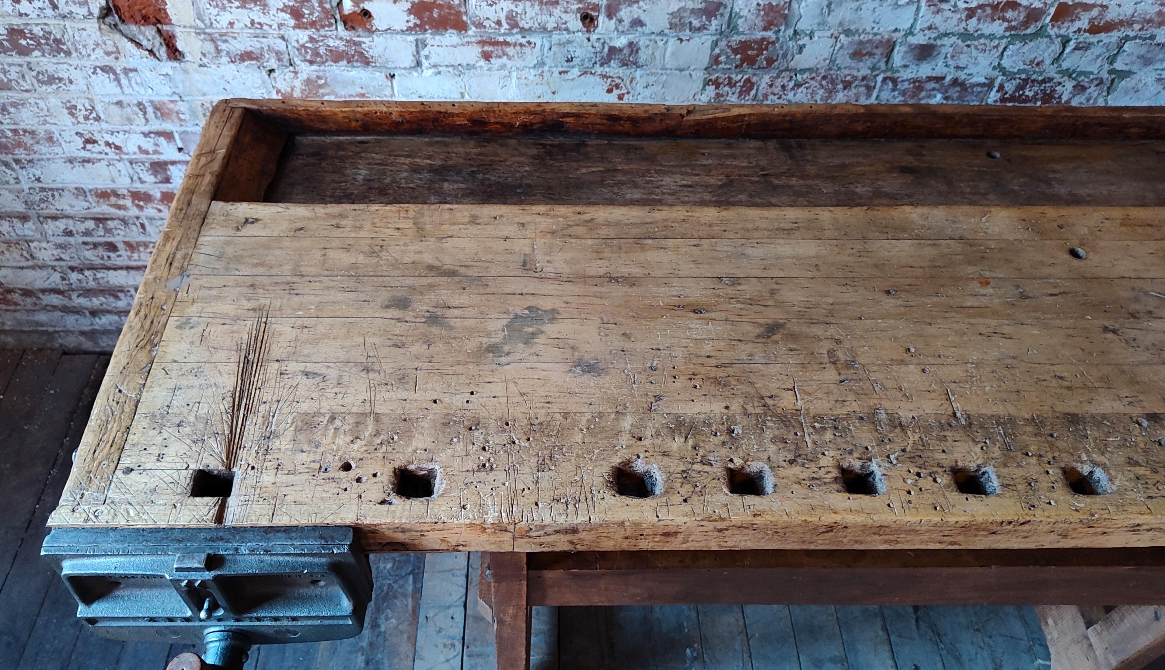 Vintage Carpenter's Workbench In Good Condition For Sale In Oakville, CT