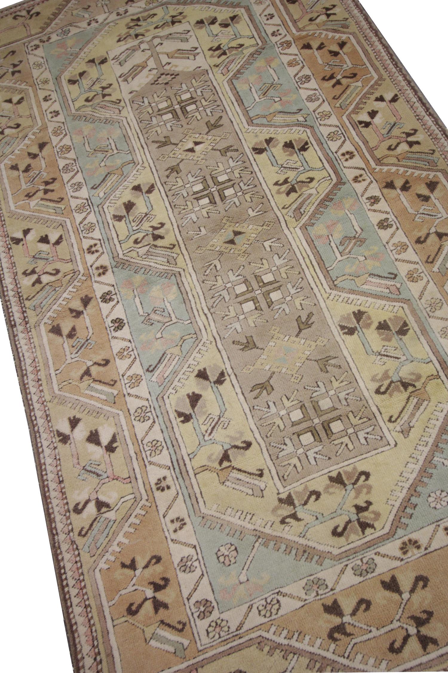 Tribal Vintage Carpet Turkish Rug Handwoven Beige Cream Wool Rug For Sale