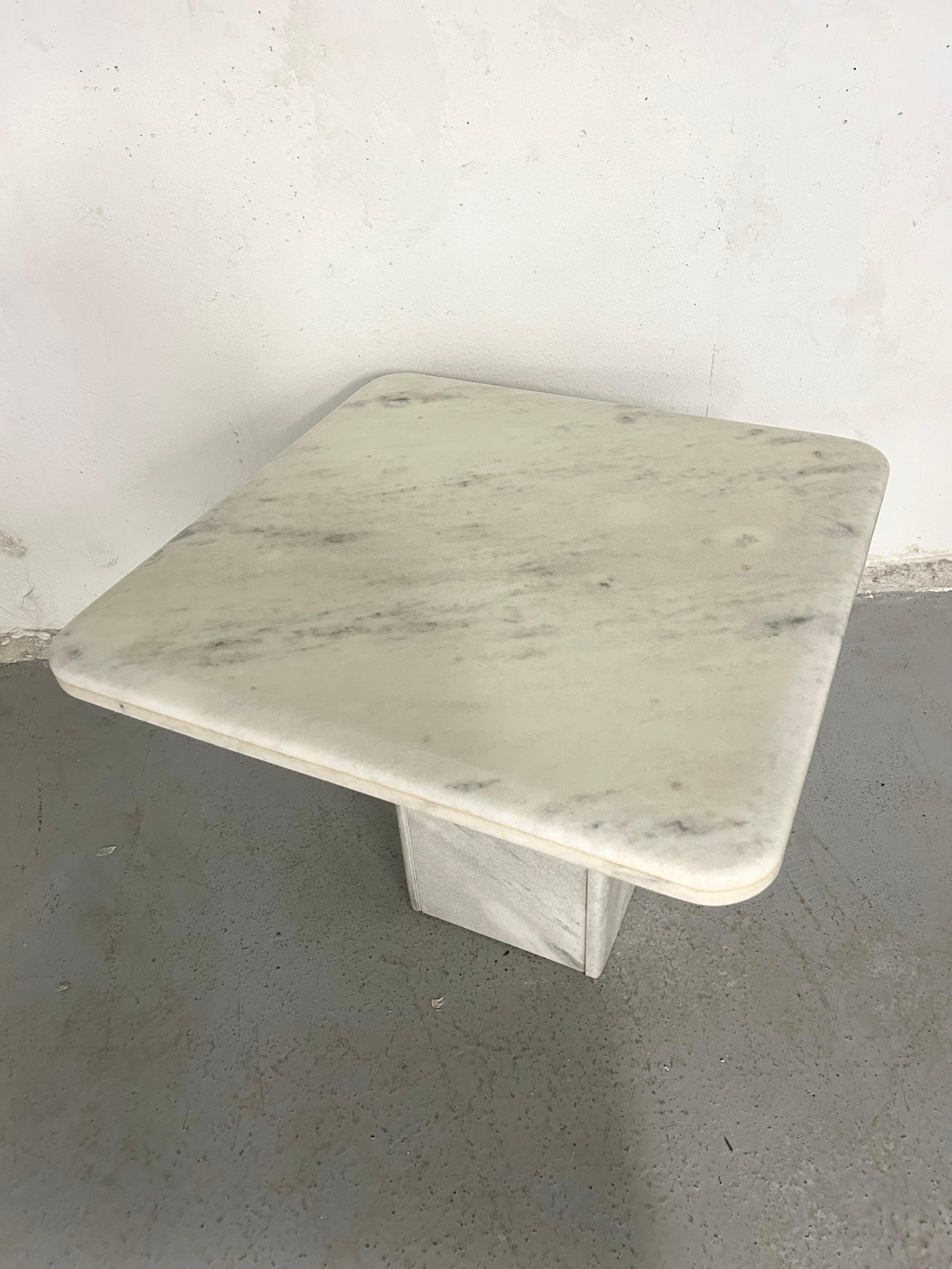 Vintage Carrara Marble End Table For Sale 2