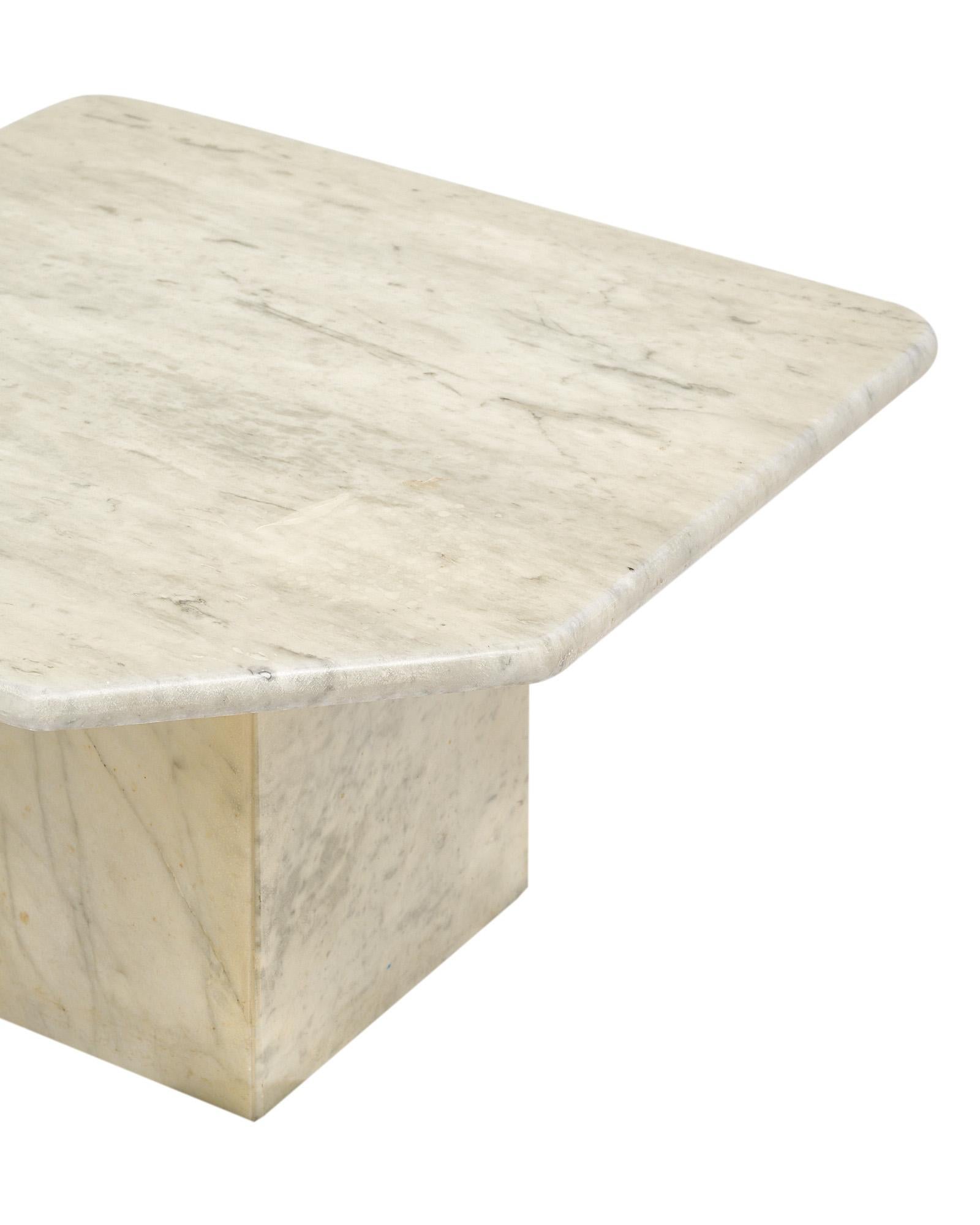 Late 20th Century Vintage Carrara Marble Nesting Tables For Sale