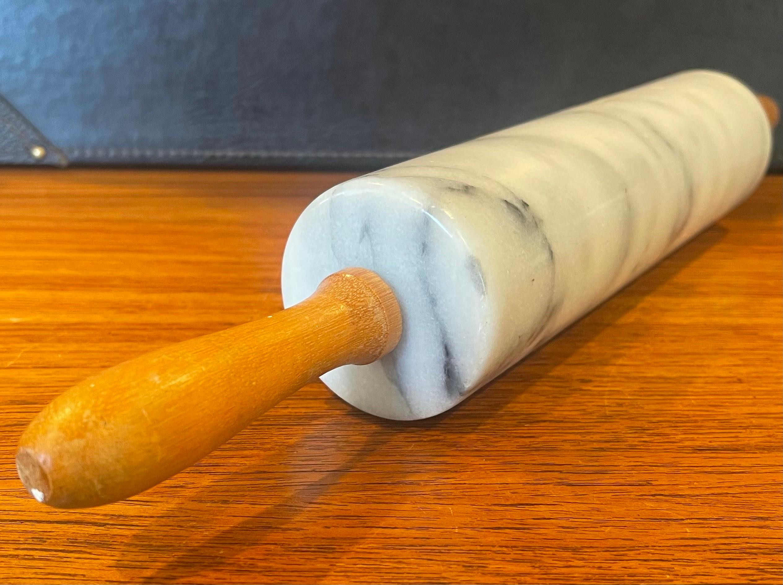 Vintage Carrara Marble Rolling Pin In Good Condition For Sale In San Diego, CA