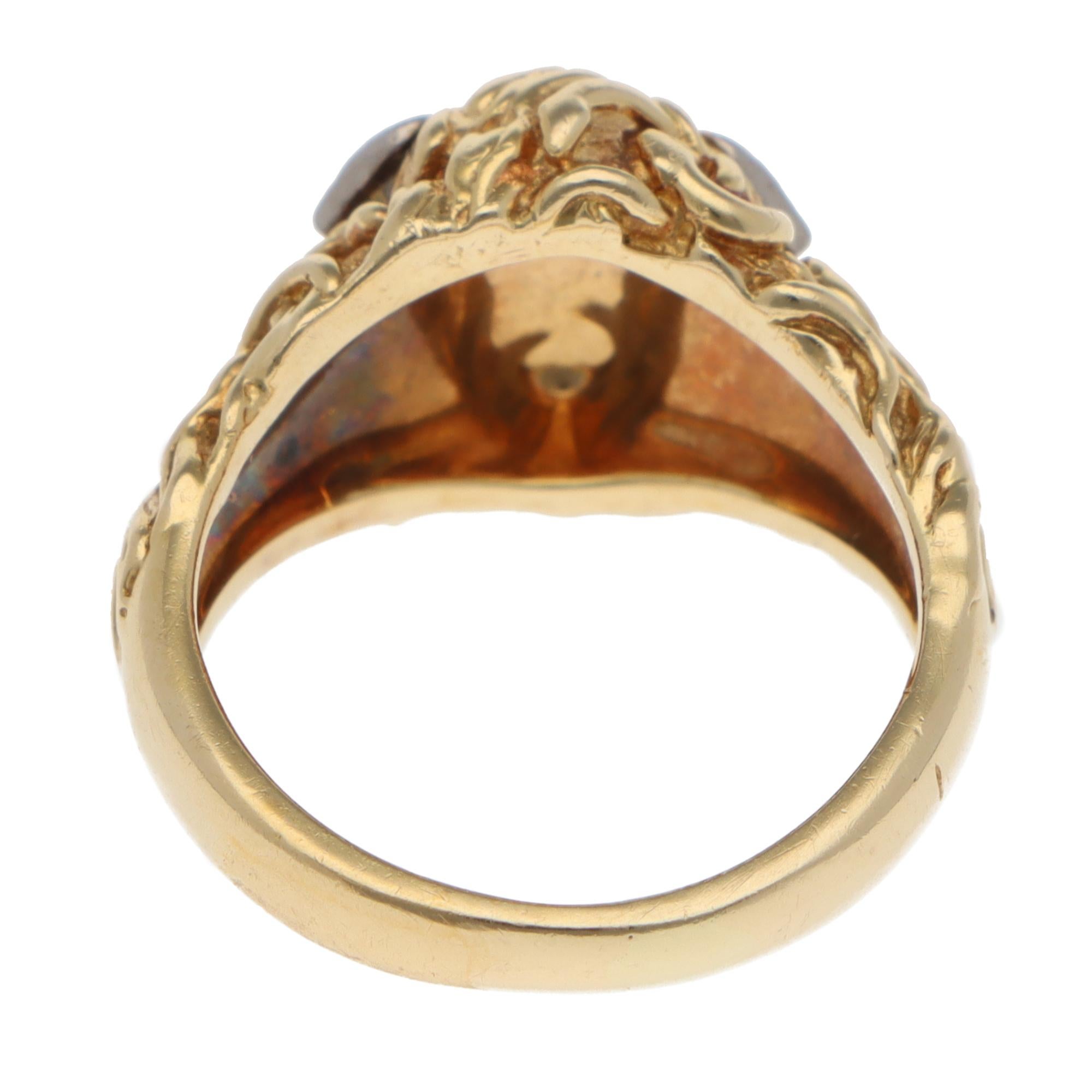 Vintage Carrera y Carrera Medusa Diamantring aus Gelbgold mit Diamanten für Damen oder Herren im Angebot
