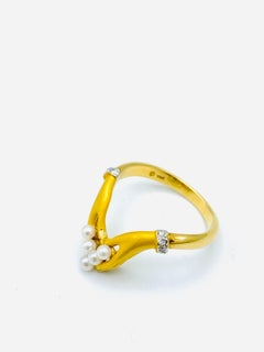 Vintage Carrera y Carrera Yellow Gold, Pearl and Diamond Ring