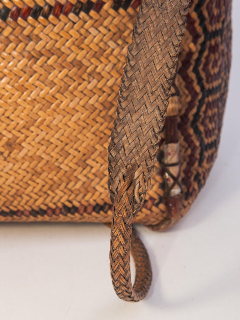 Vintage Carrying Basket Woven Design Ngaju Dayak of Vintage Carrying Basket Woven Design Ngaju Dayak of