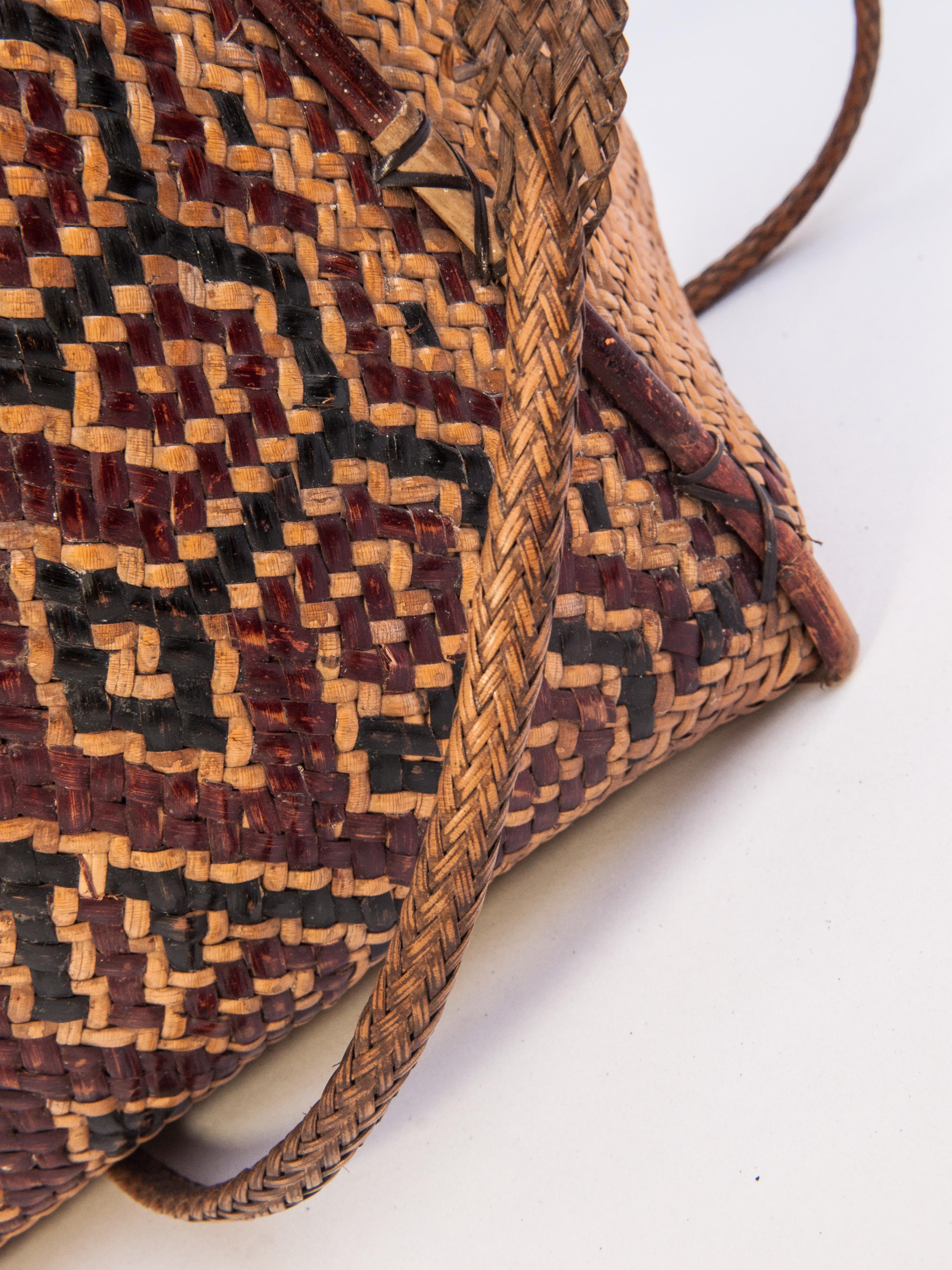 Vintage Carrying Basket Woven Design, Ngaju Dayak of Borneo, Mid-20th Century 9