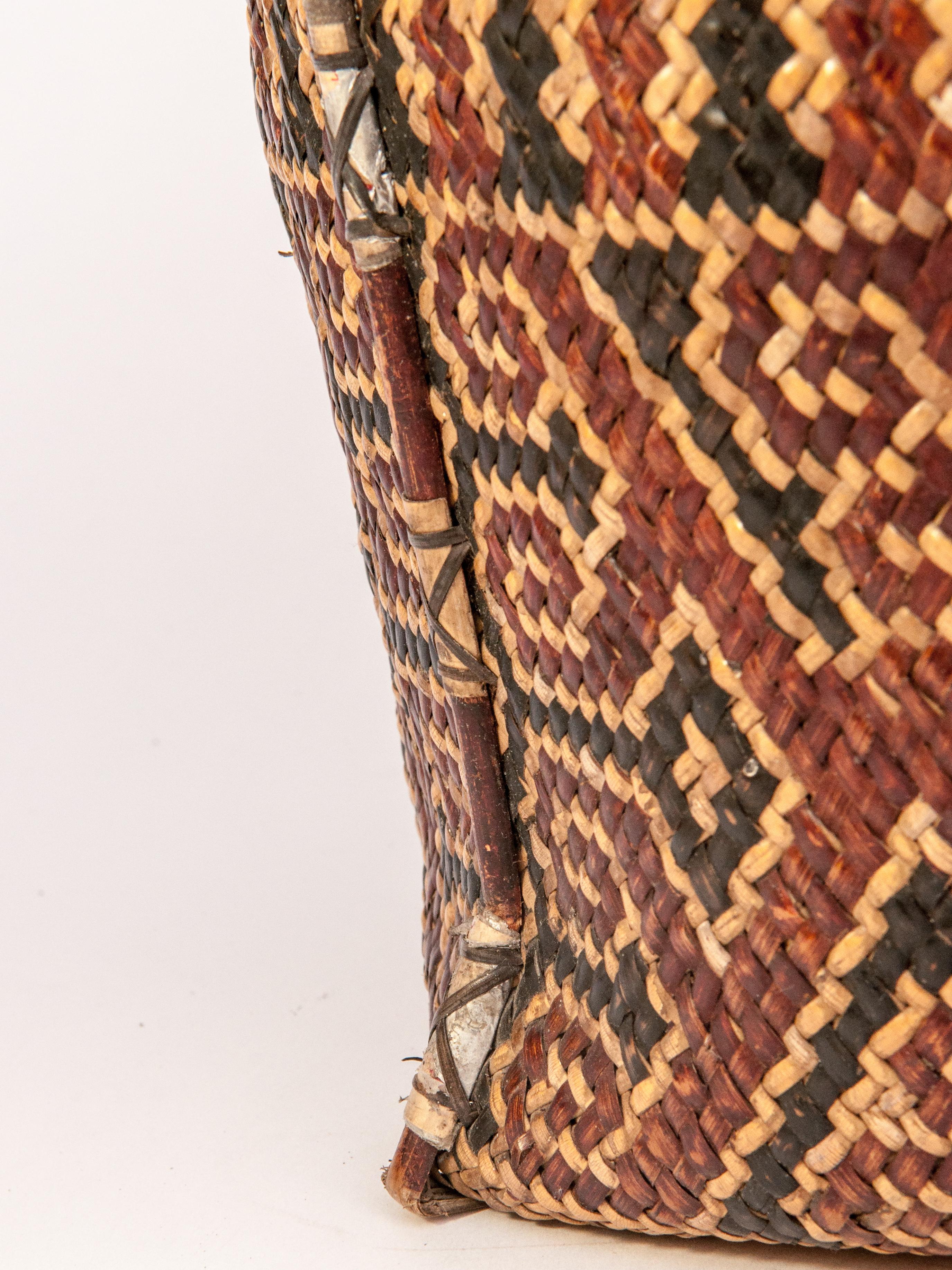 Bamboo Vintage Carrying Basket Woven Design, Ngaju Dayak of Borneo, Mid-20th Century