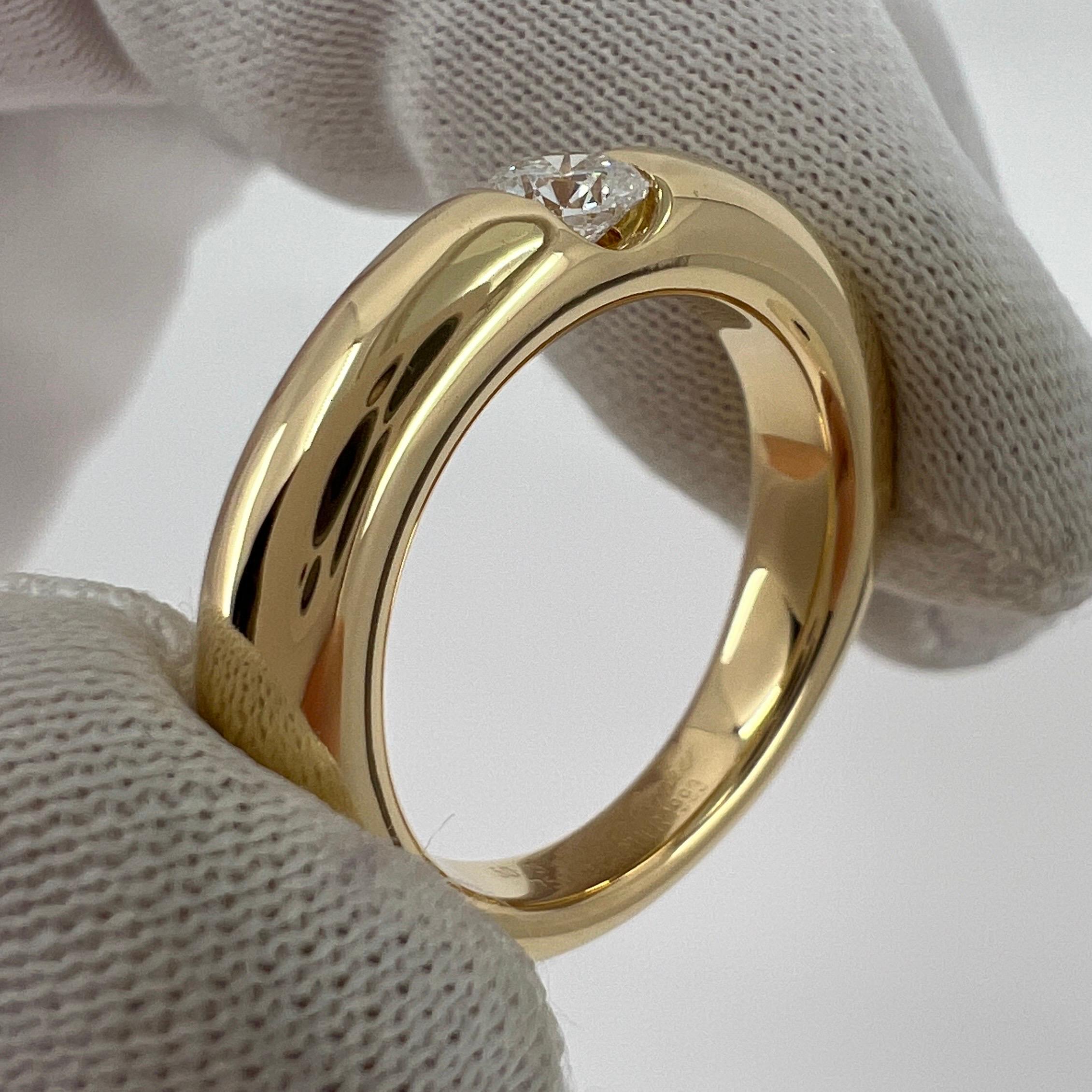 Vintage Cartier 0.25ct Diamond VVS1 Ellipse 18k Yellow Gold Solitaire Band Ring In Excellent Condition In Birmingham, GB