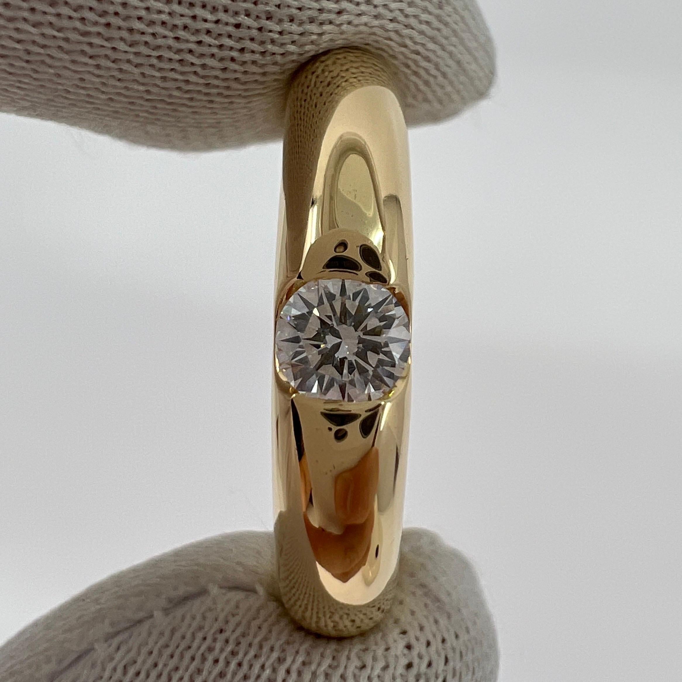 Women's or Men's Vintage Cartier 0.25ct Diamond VVS1 Ellipse 18k Yellow Gold Solitaire Band Ring