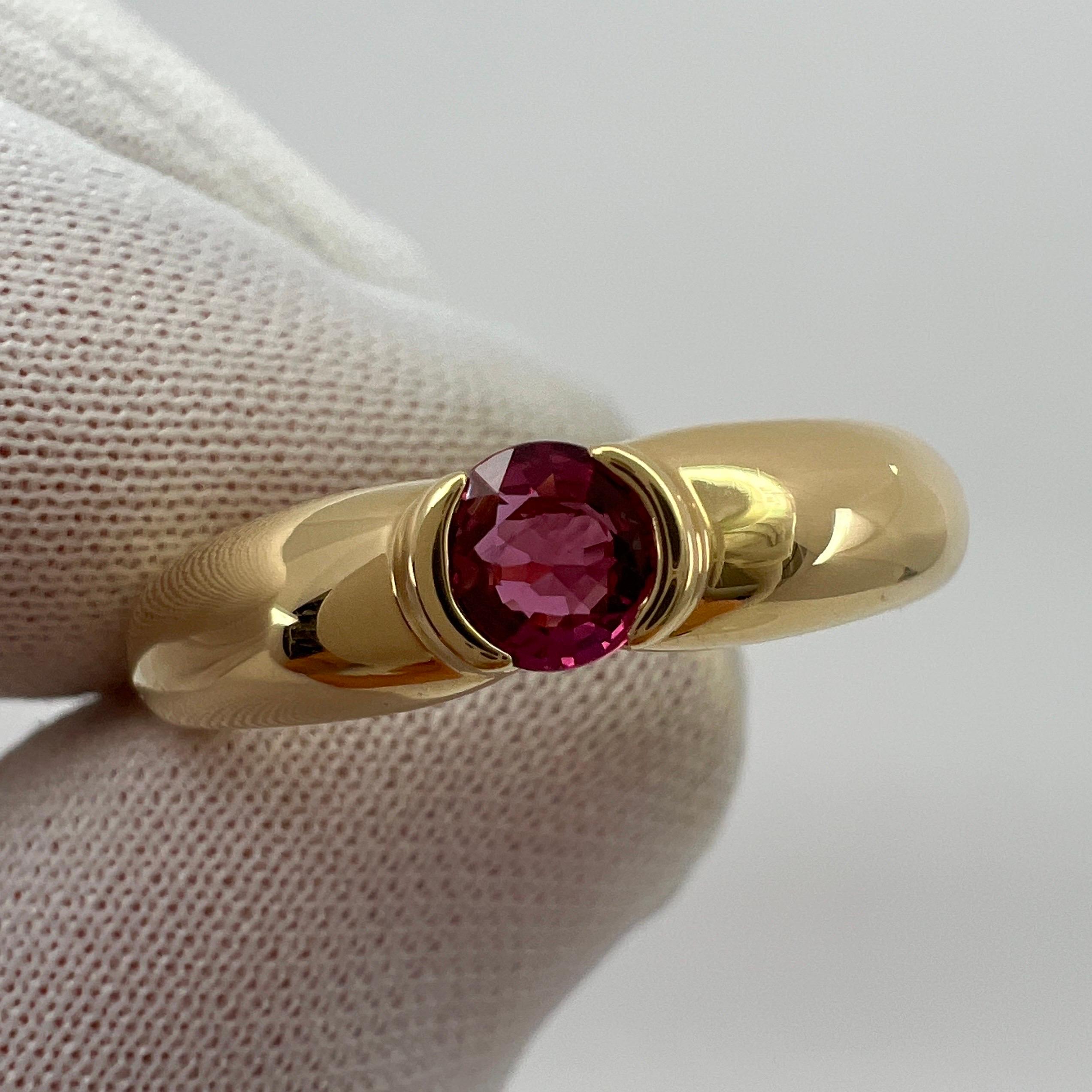 Round Cut Vintage Cartier 0.50ct Red Ruby Round Ellipse 18k Yellow Gold Solitaire Ring 53 For Sale