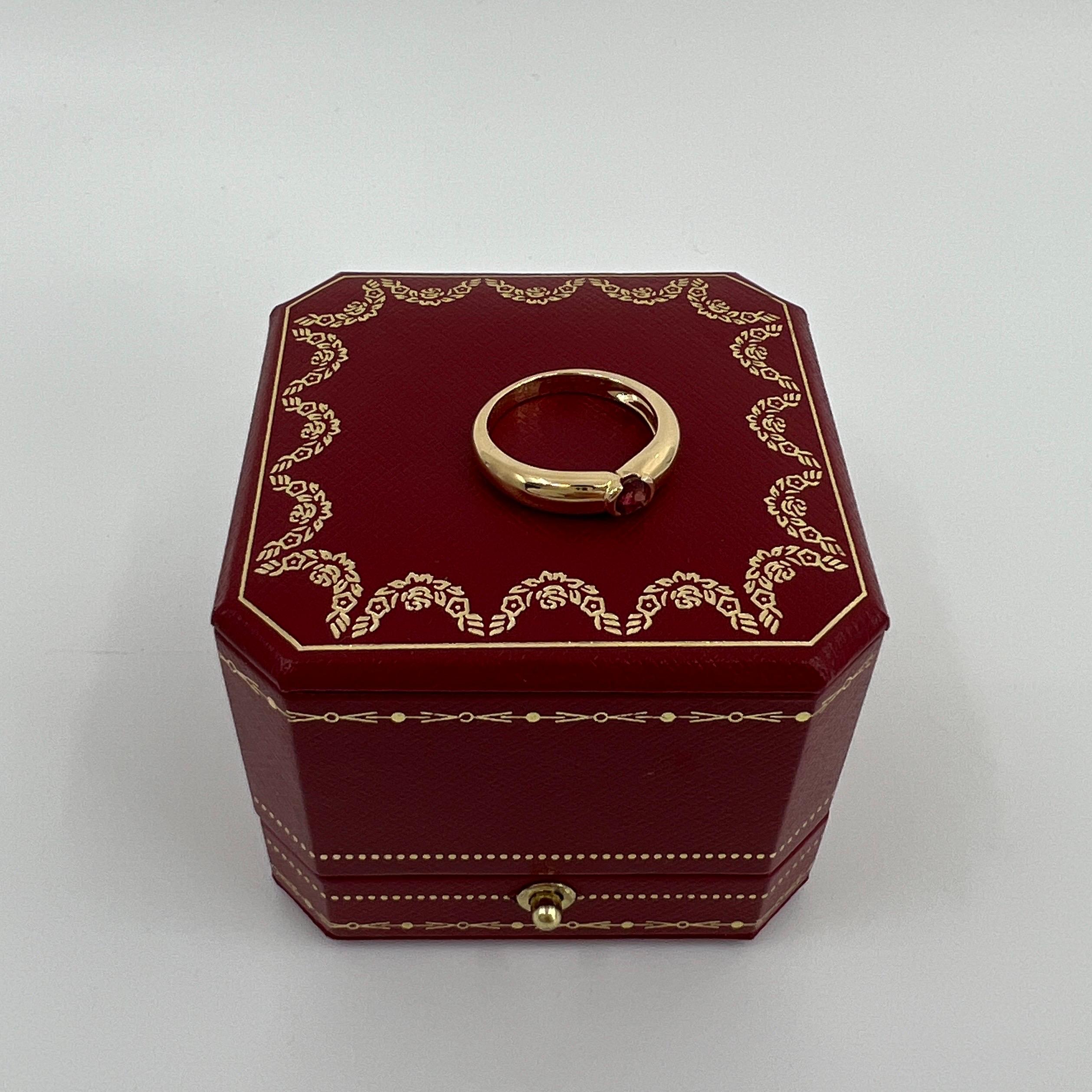 Vintage Cartier 0.50ct Red Ruby Round Ellipse 18k Yellow Gold Solitaire Ring 53 In Excellent Condition For Sale In Birmingham, GB