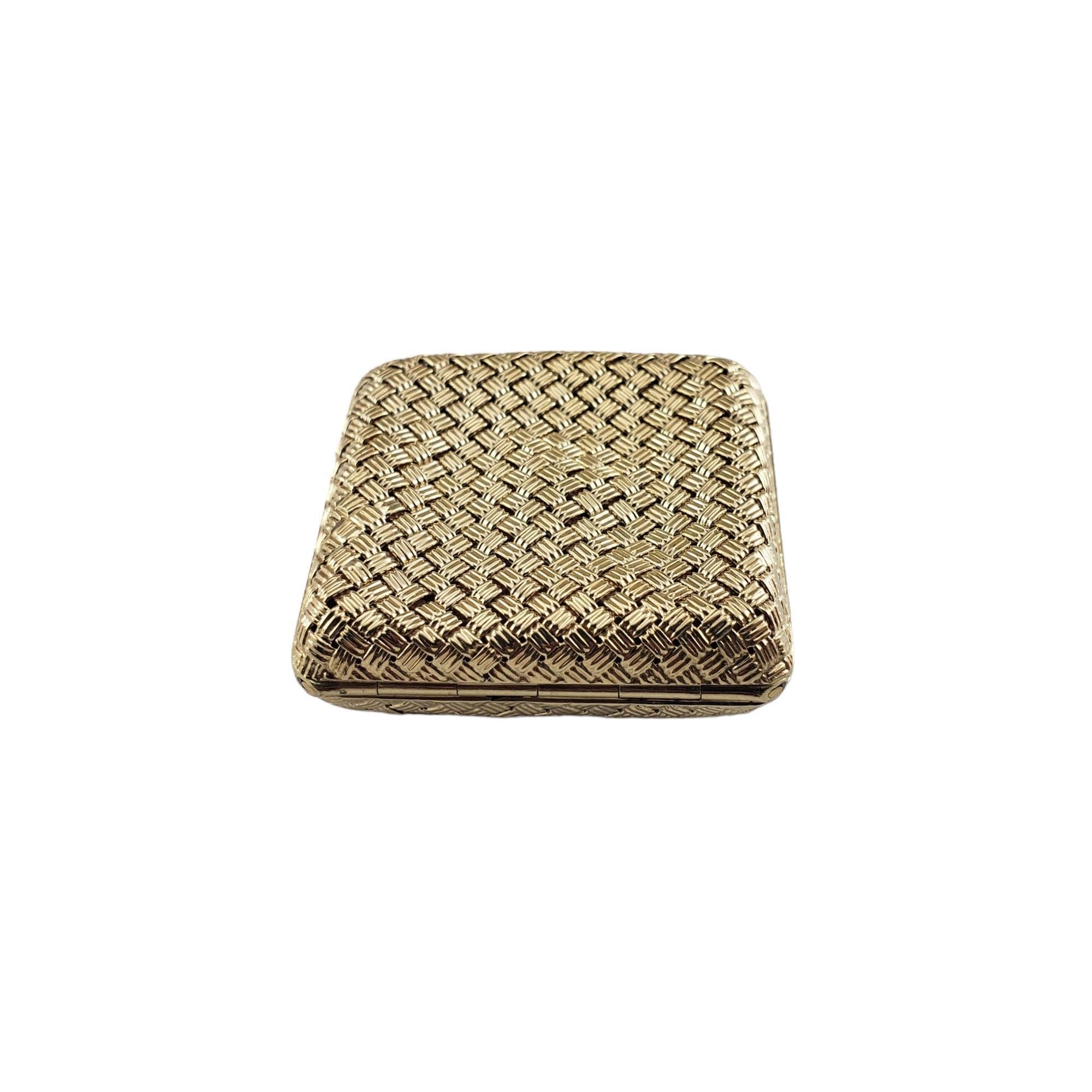 Vintage Cartier 14 Karat Yellow Gold Pill Box #16112 In Good Condition For Sale In Washington Depot, CT