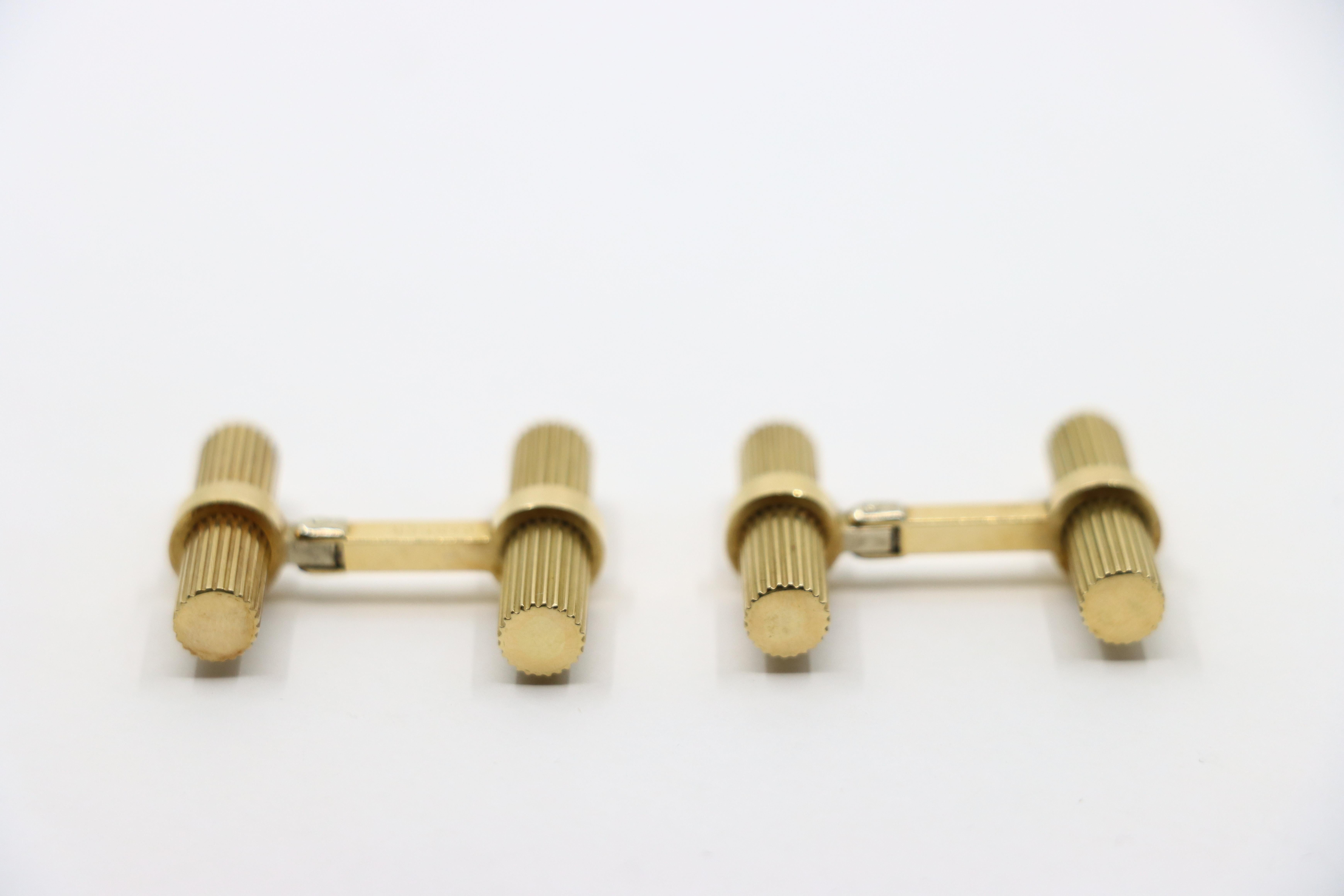 Boutons de manchette vintage Cartier en or 14 carats en vente 4
