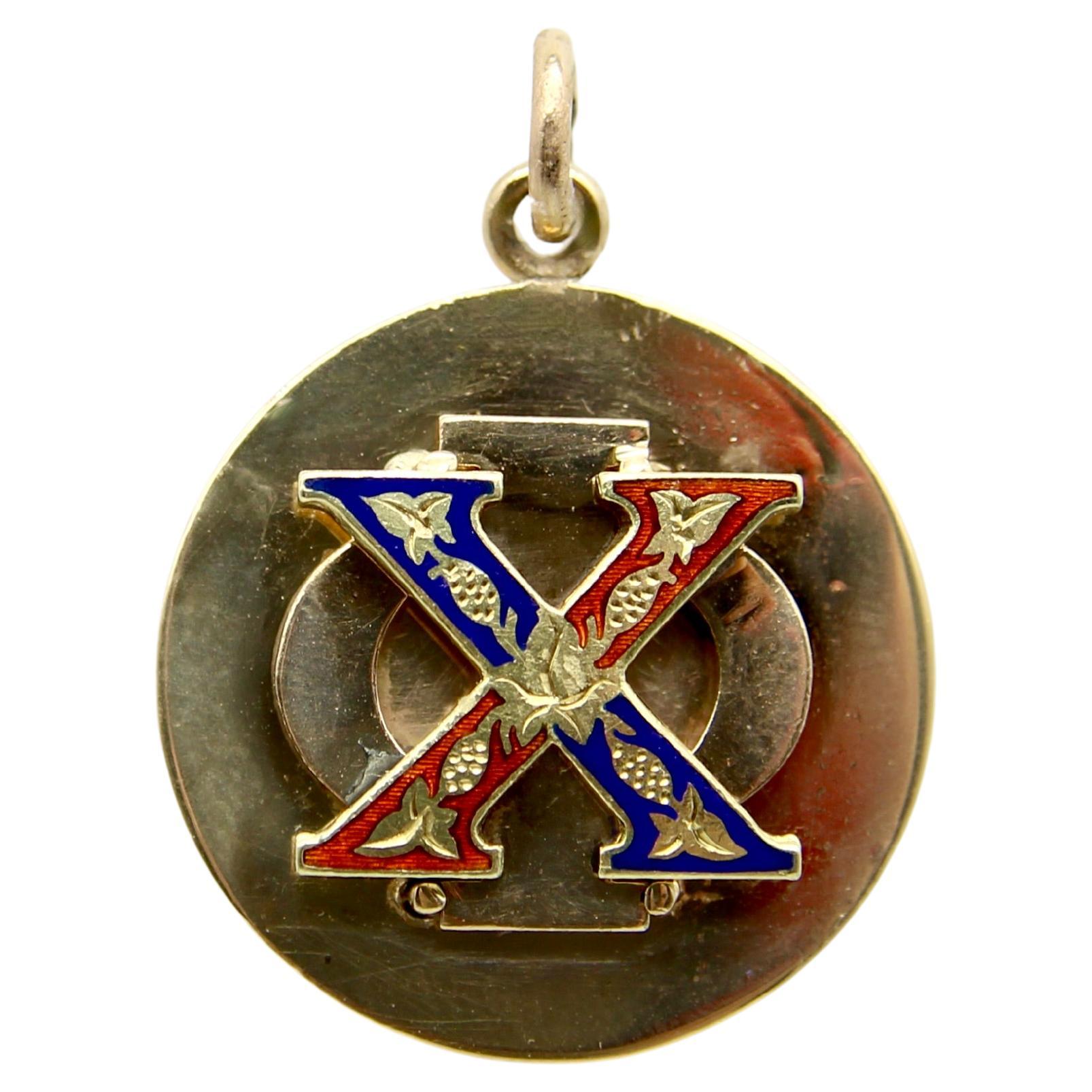 Ciondolo vintage della confraternita Chi Phi in oro 14 carati di Cartier