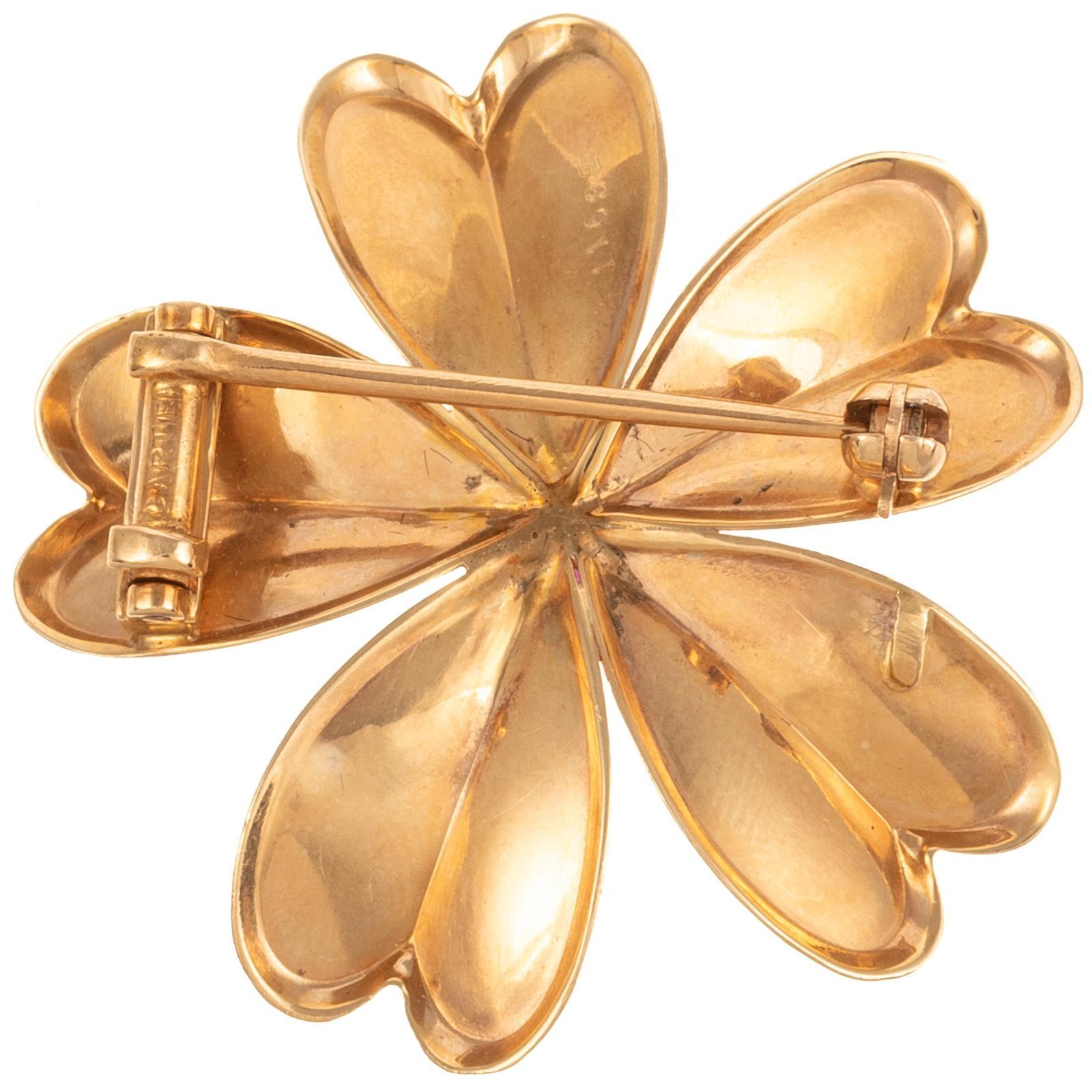 Vintage Cartier Spilla a fiore in oro 14K Cabochon Rubino di Birmania Capolavoro senza tempo in vendita 1
