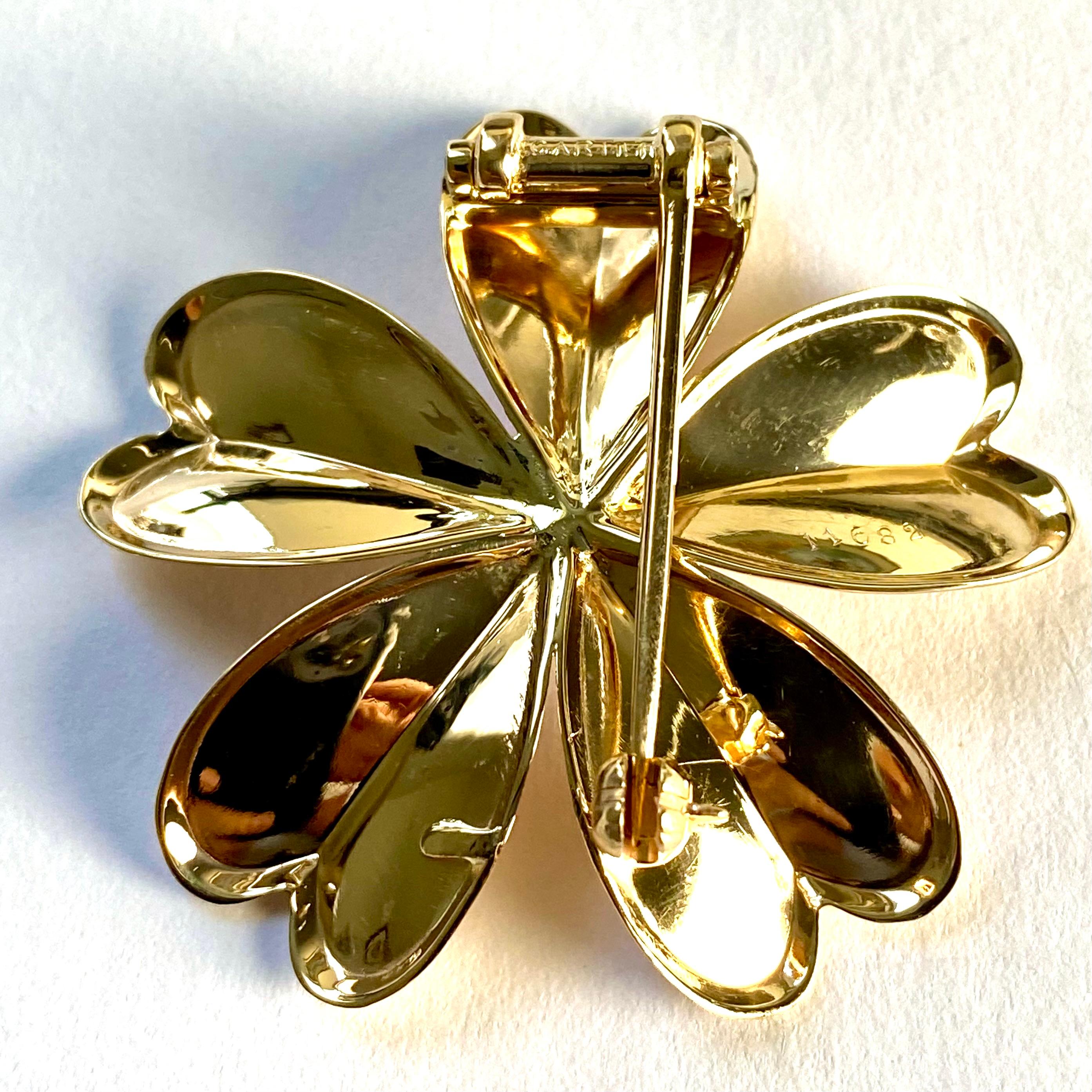 Vintage Cartier Spilla a fiore in oro 14K Cabochon Rubino di Birmania Capolavoro senza tempo in vendita 7