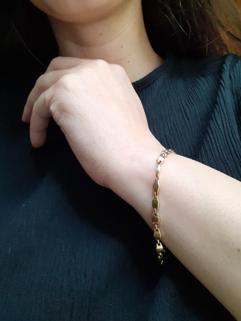 Vintage Cartier 18 Karat Yellow Gold Bracelet, Circa 1980 In Good Condition In London, GB