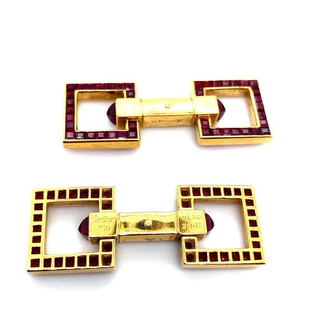 Rétro Cartier Boutons de manchette étriers vintage en or jaune 18 carats et rubis en vente