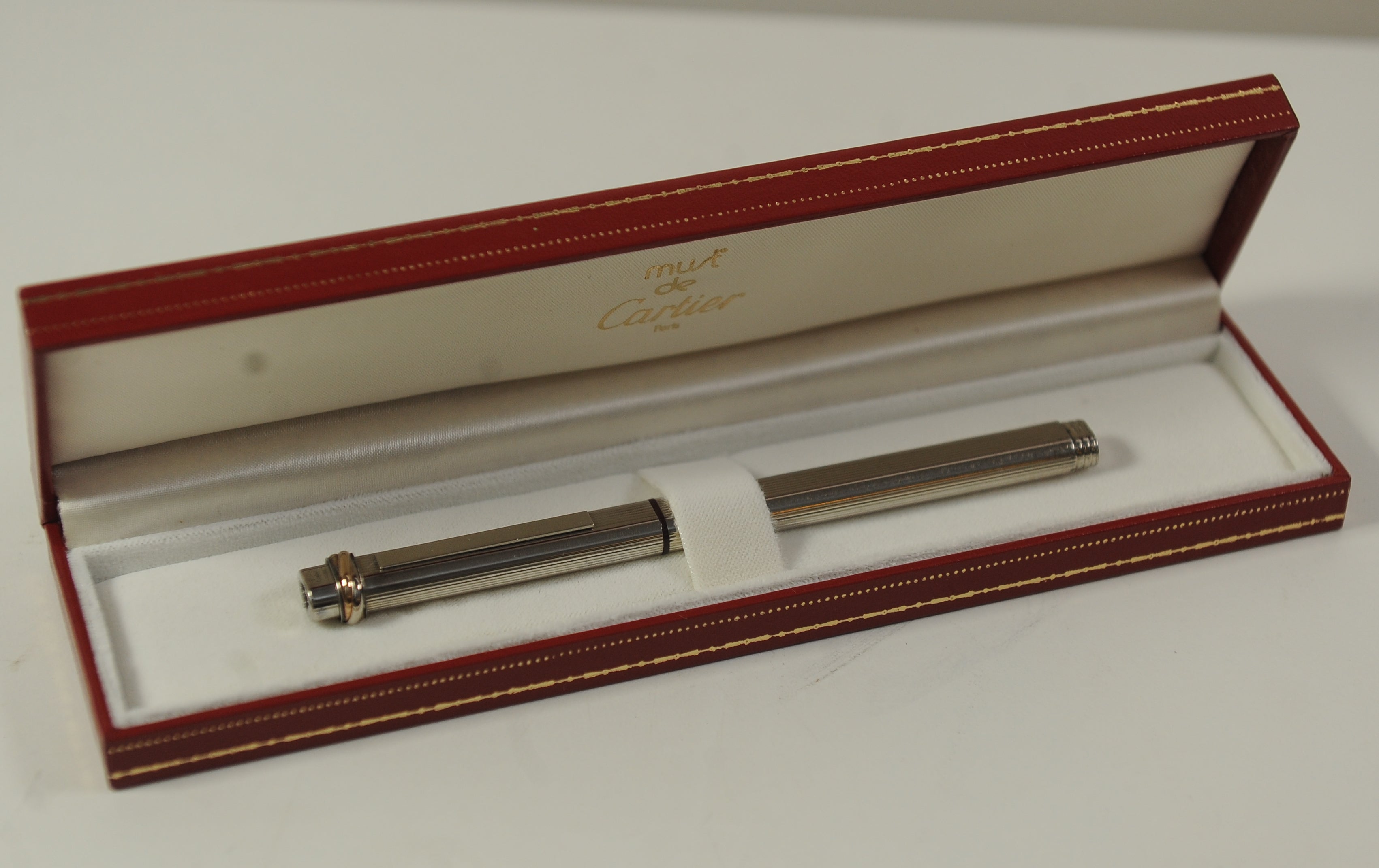Stilografica Cartier d'epoca con pennino placcato oro 18ct Trinity con scatola e cartucce in vendita 4