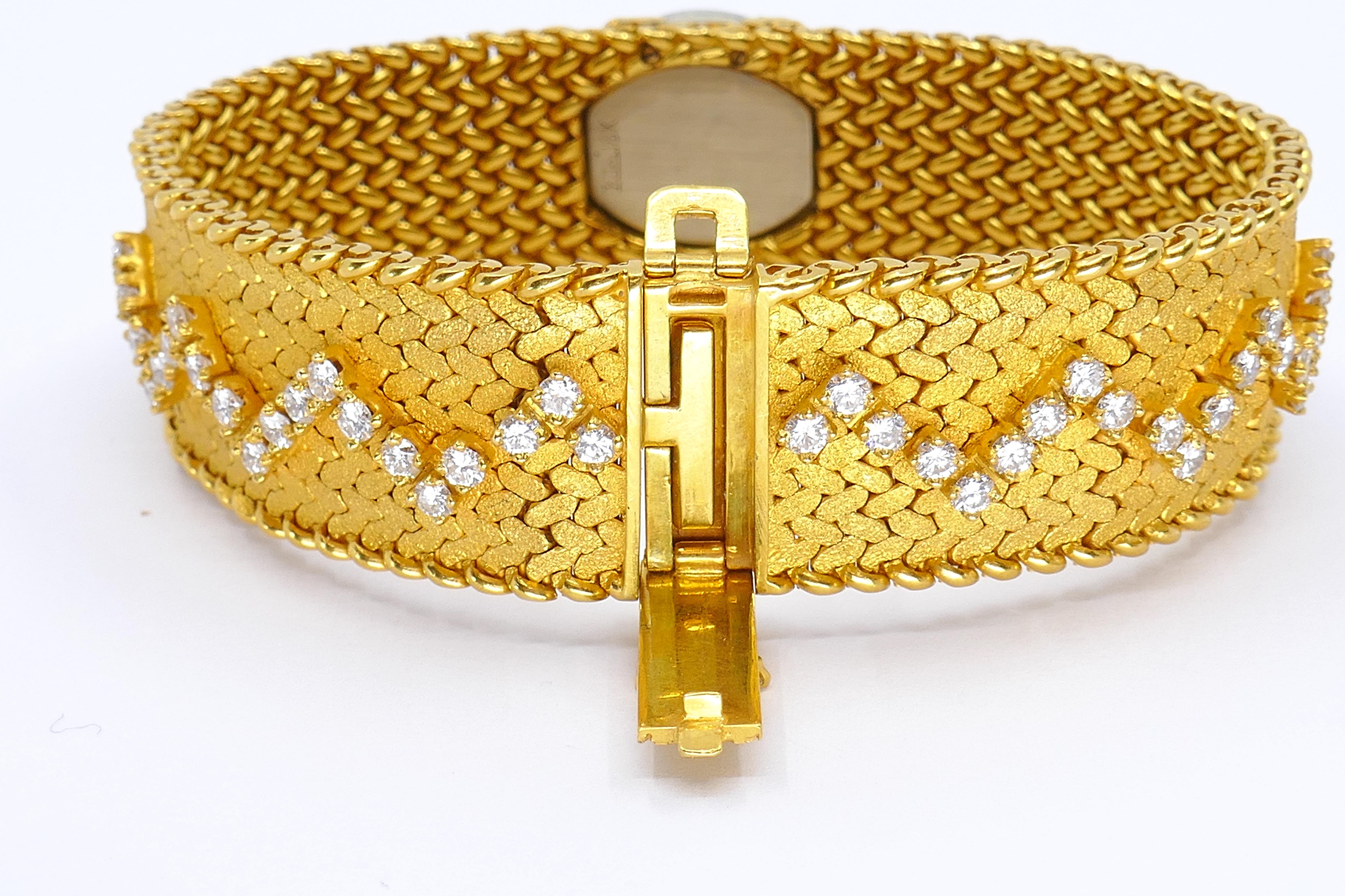 Montre vintage Cartier en or 18k avec diamants tressés en vente 6
