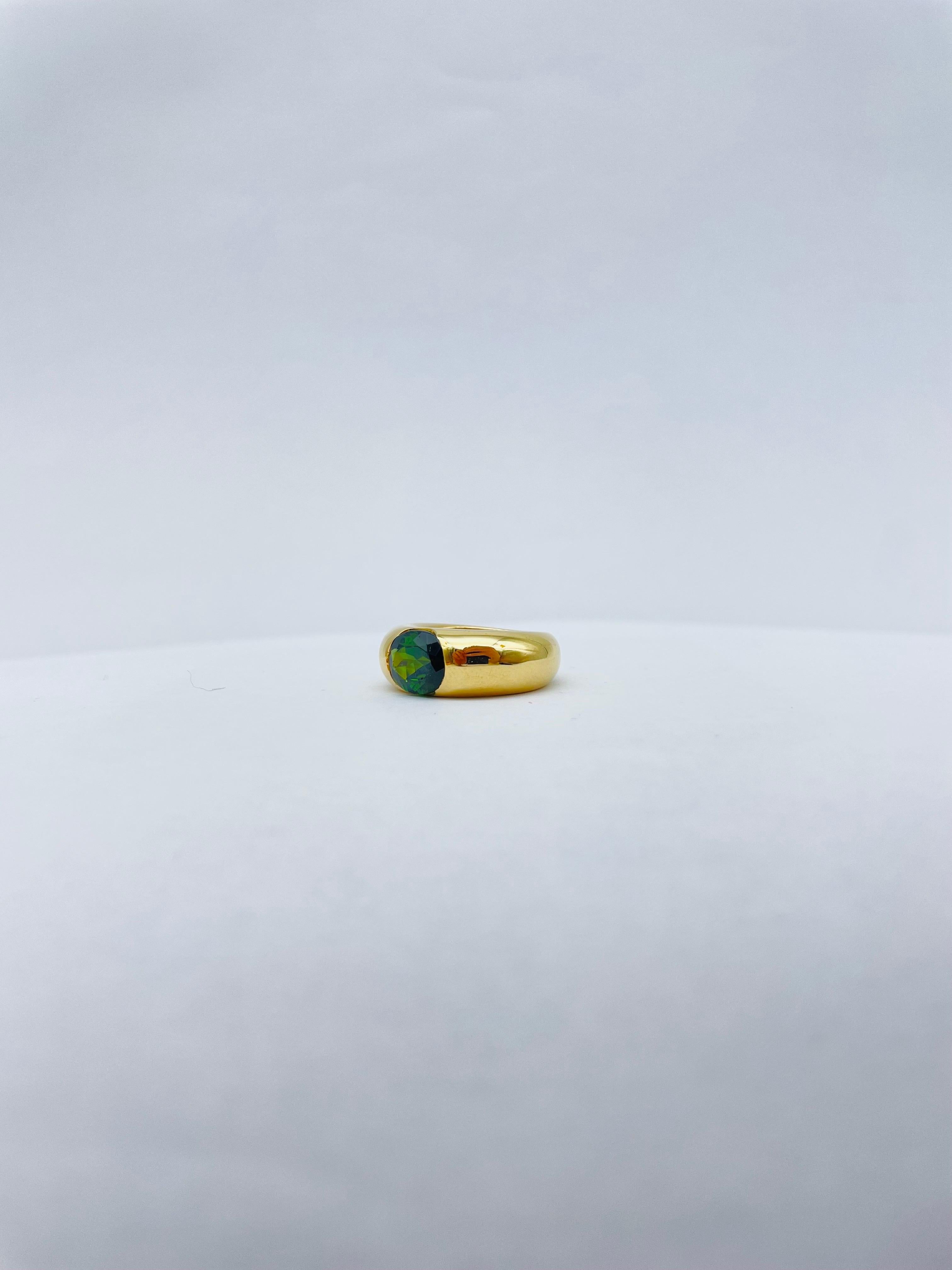 Women's or Men's Vintage Cartier 18k Ring, Big Ellipse with Tourmaline