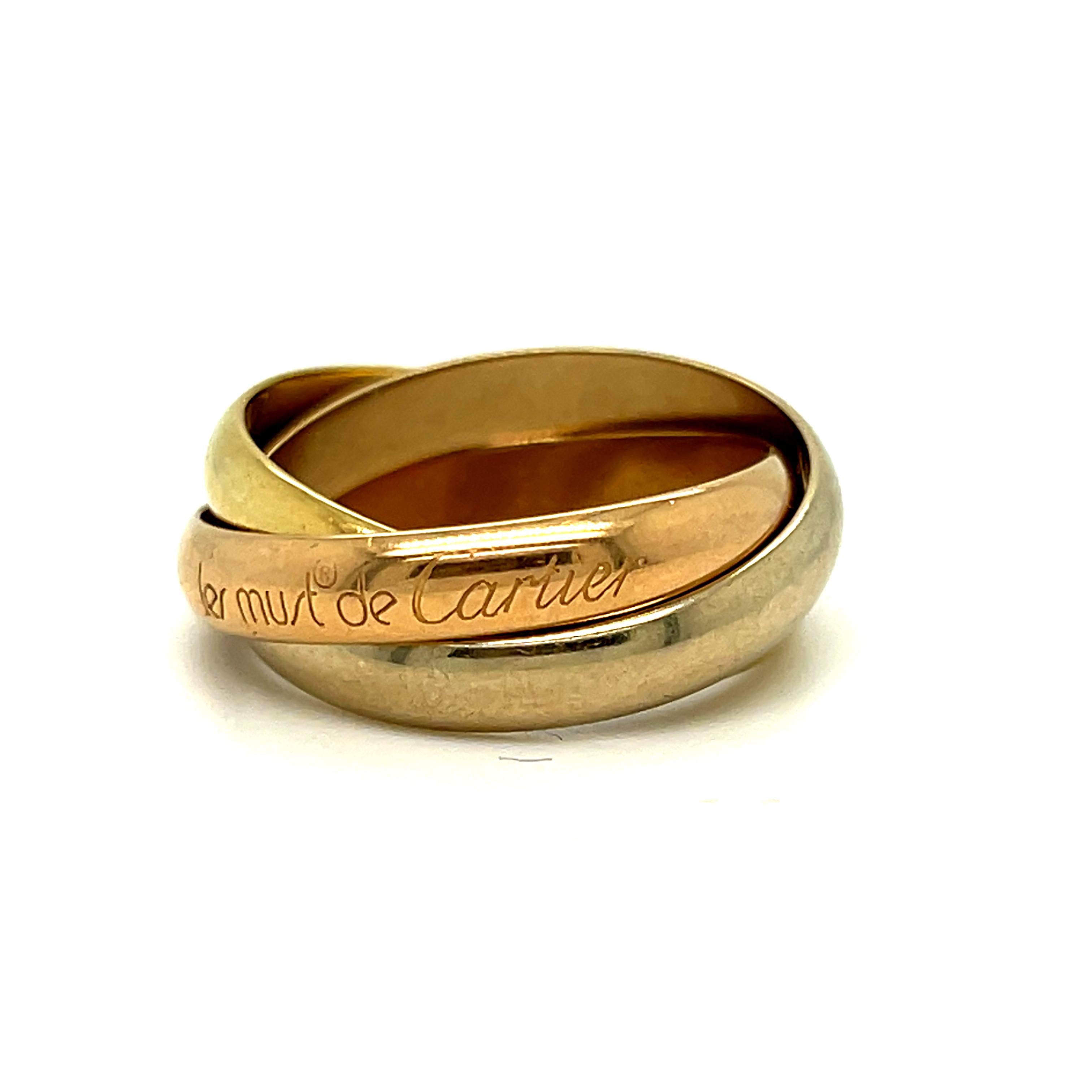 Modern Vintage Cartier 18K Tri Colored Gold Trinity Rolling Ring Wedding Band, French. For Sale