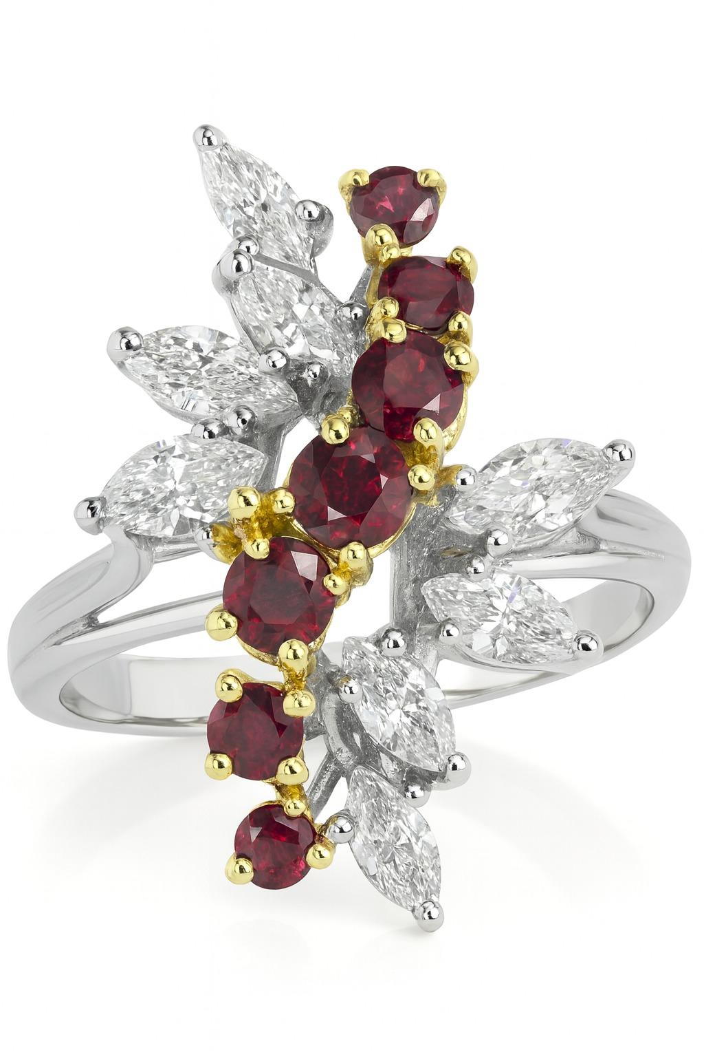 Contemporaneo Anello da cocktail Cartier d'epoca in oro bianco e giallo 18 carati con diamanti e rubini in vendita