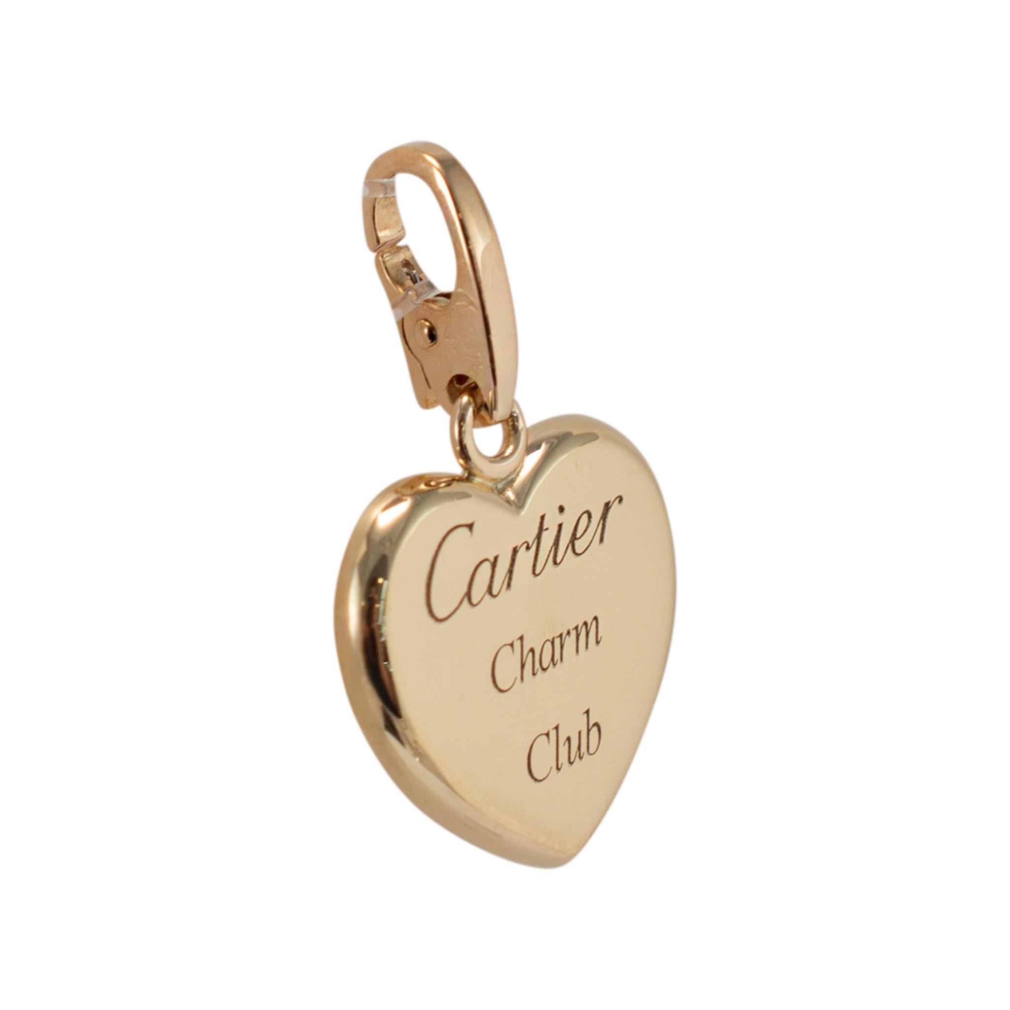 Marque : Cartier

Genre : Mesdames

Type de métal : Or jaune 14K

Longueur : 19,05 mm

Largeur : 1.00 pouces

Poids : 7.70 grammes

Vintage Cartier 18k Yellow Gold Charm Club Heart Pendentif. Le métal a été testé et il a été déterminé qu'il