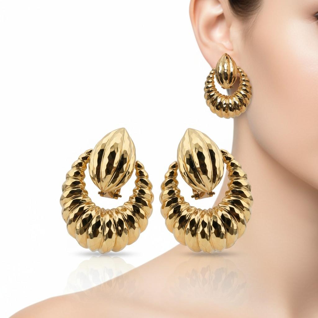 Vintage Cartier 18k Gelbgold Türklopfer 1,5 Zoll lang Hebel zurück Ohrringe im Angebot 6