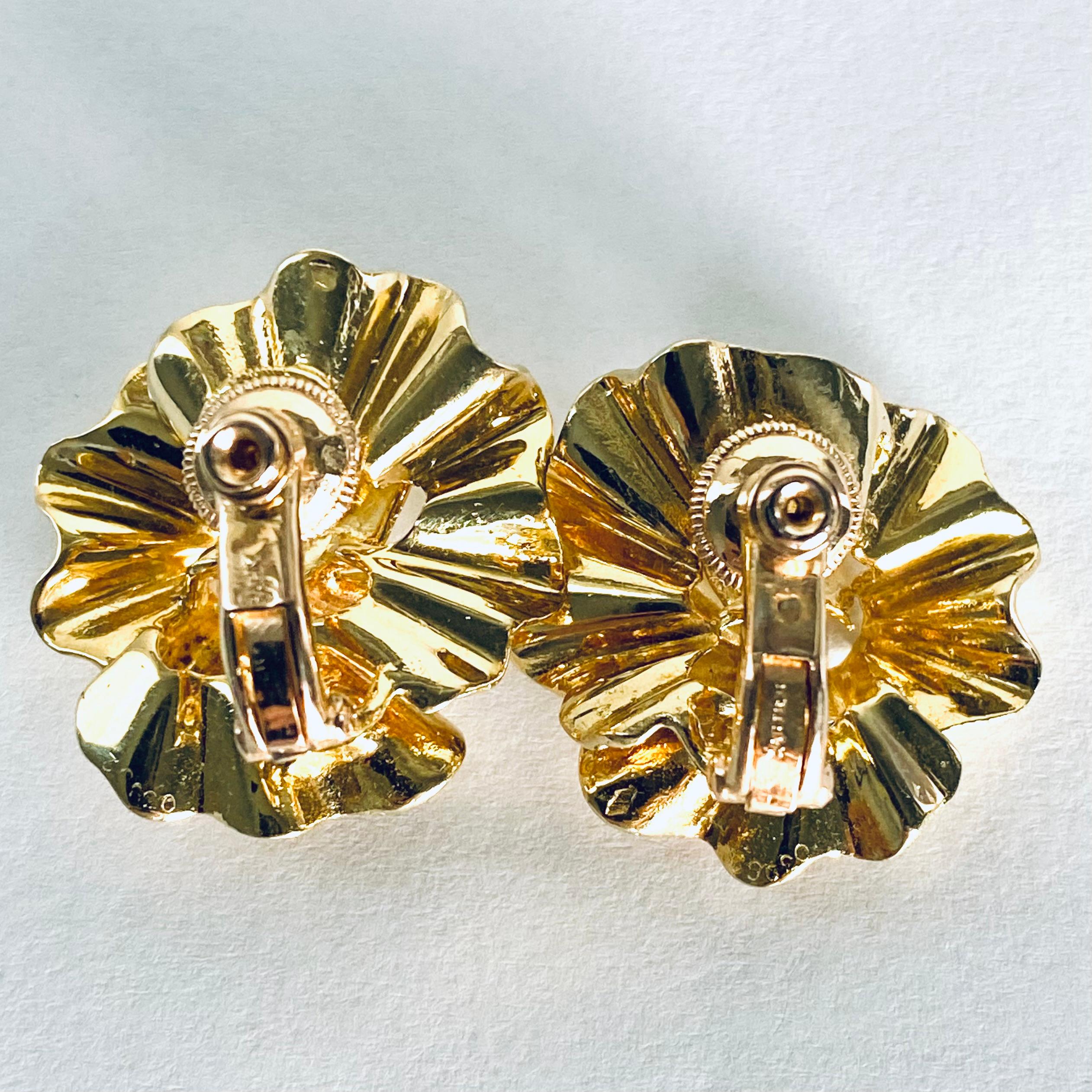 Pendientes de clip con pétalos florales Vintage Cartier de oro amarillo de 18 quilates en venta 5