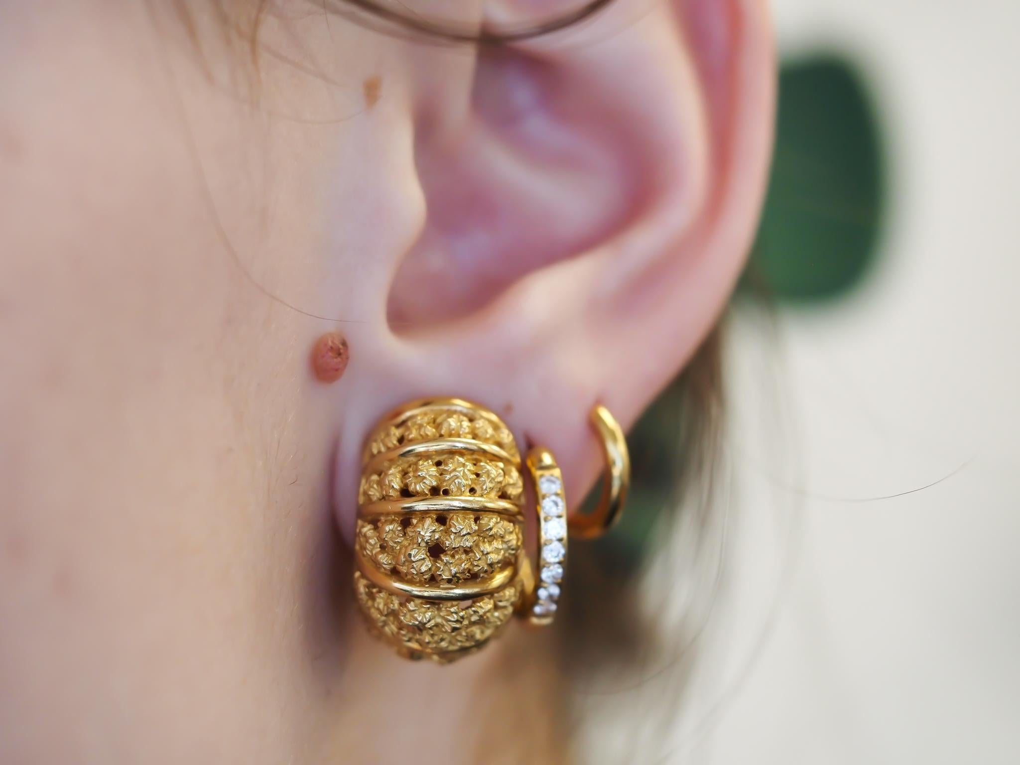 Vintage Cartier 18K Yellow Gold Nugget Style Clip Back Earrings For Sale 1